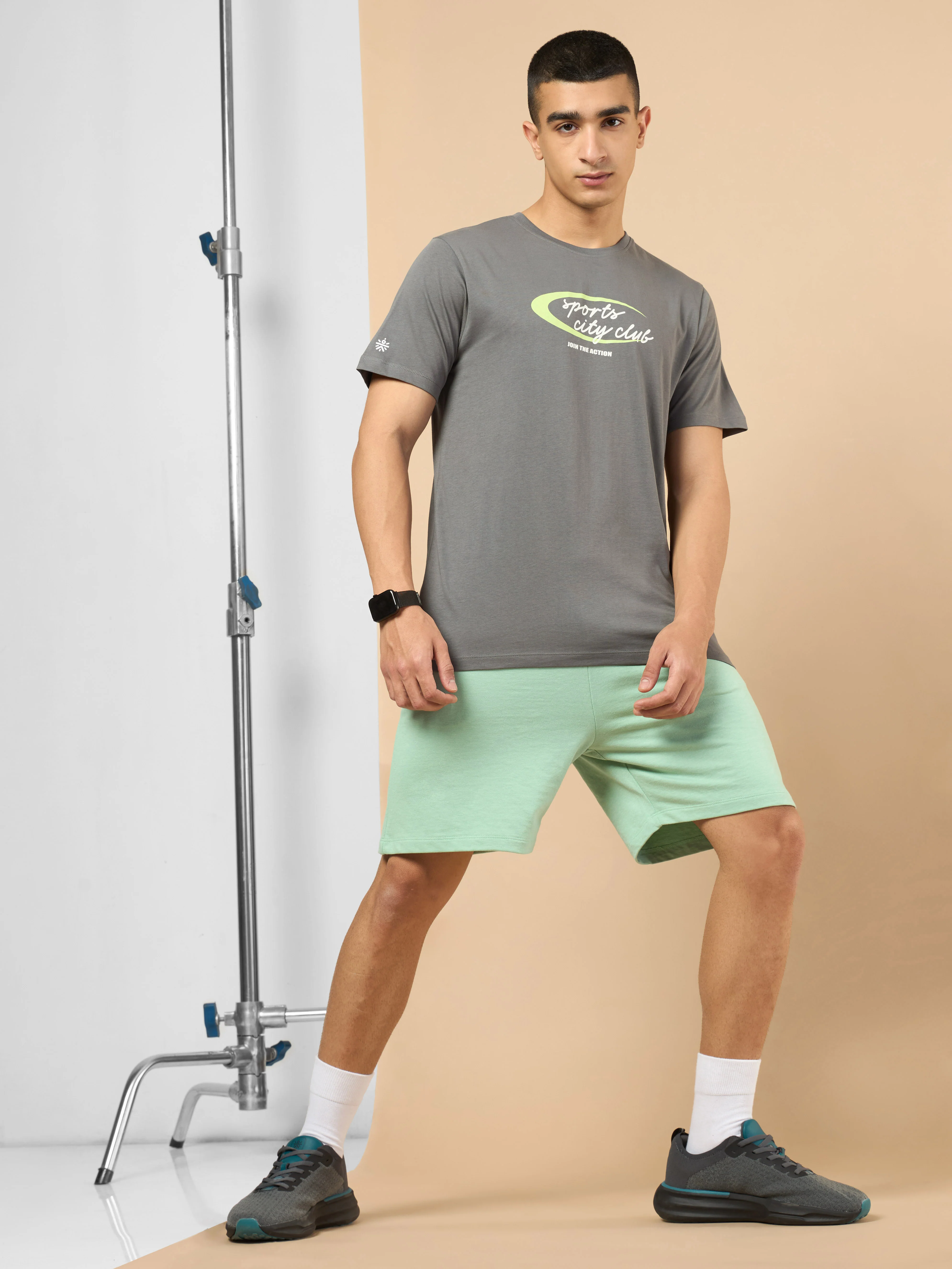 Men's Dark Grey Sports City Club Graphic T-shirt - Image 3