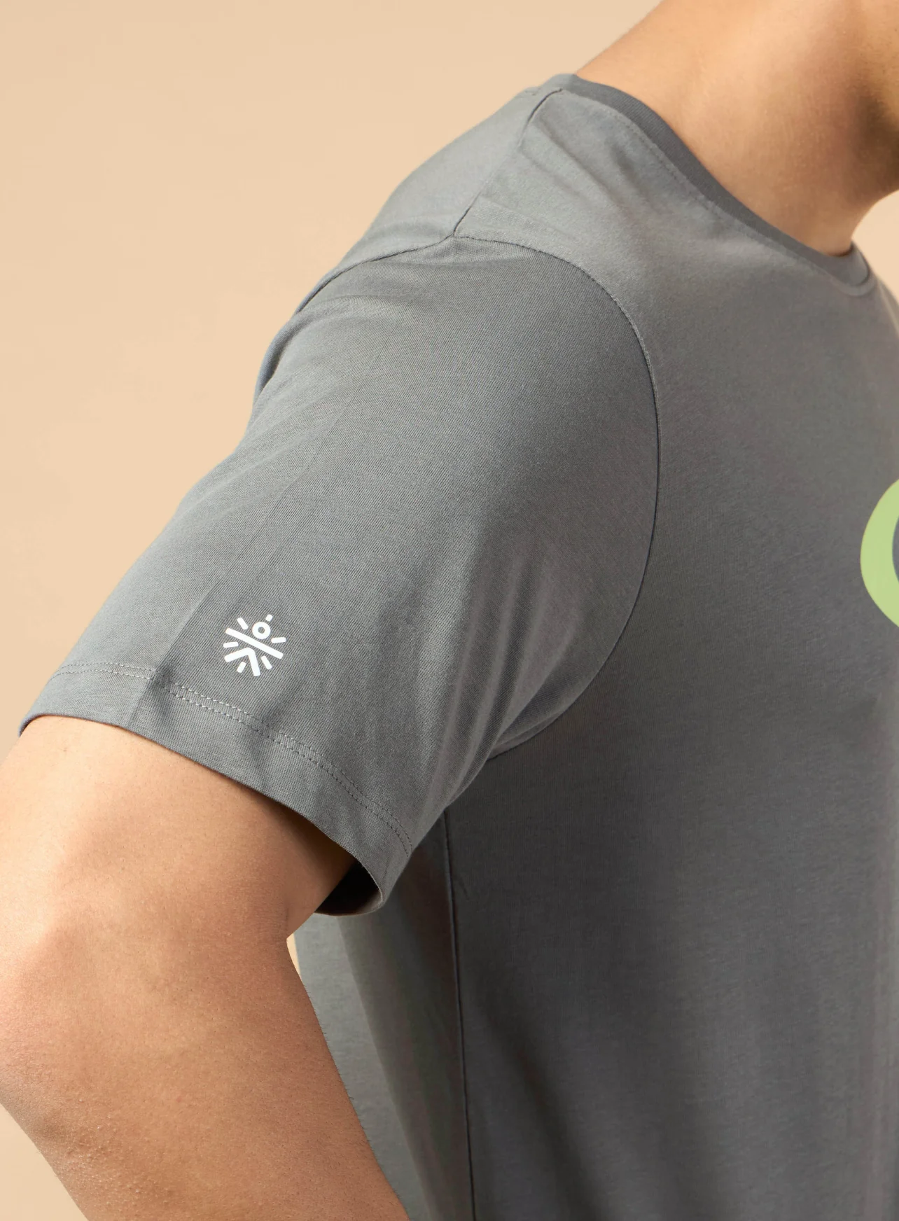 Men's Dark Grey Sports City Club Graphic T-shirt - Image 8