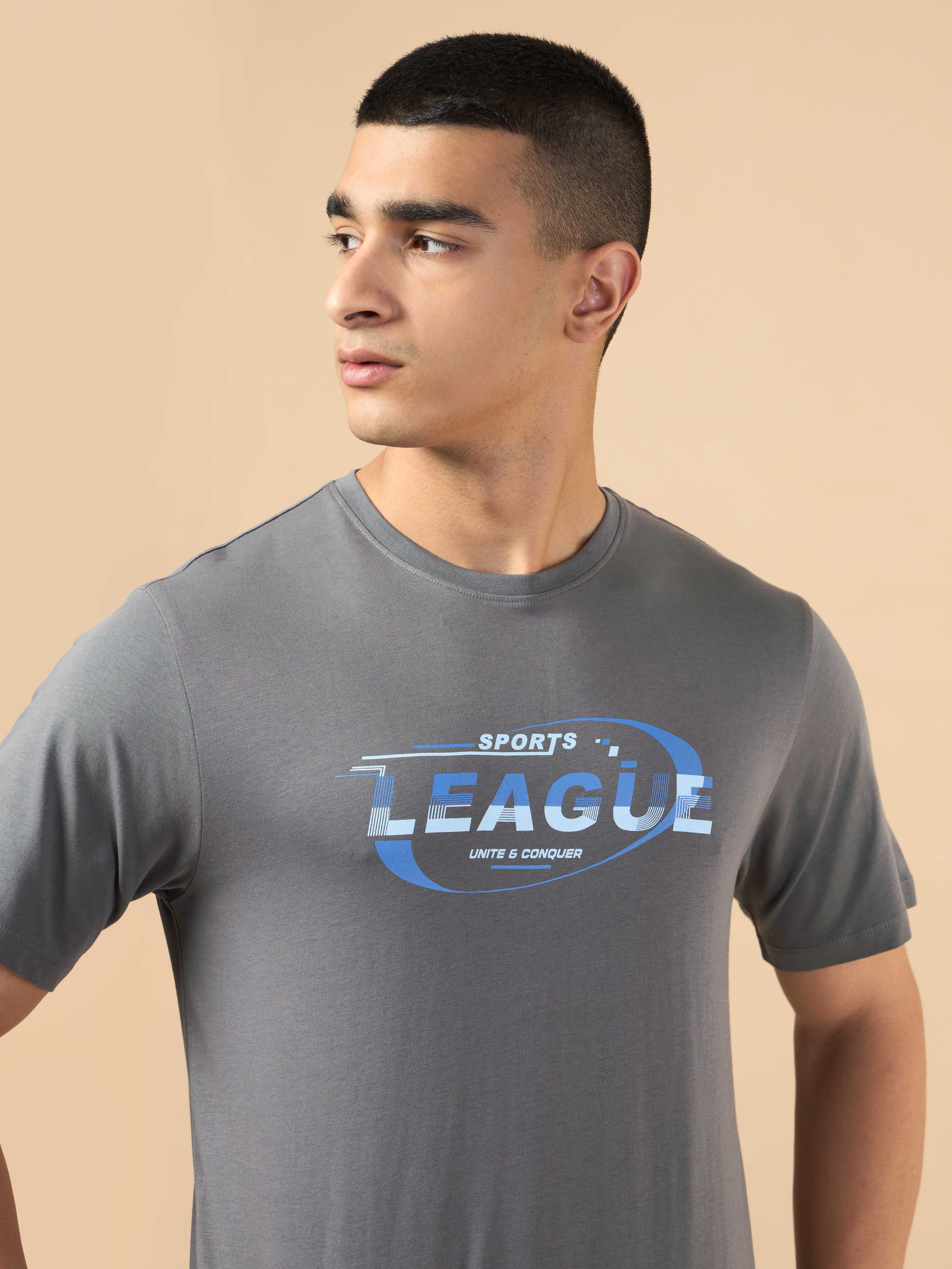 Men's Dark Grey Sports League Graphic T-shirt - Image 7