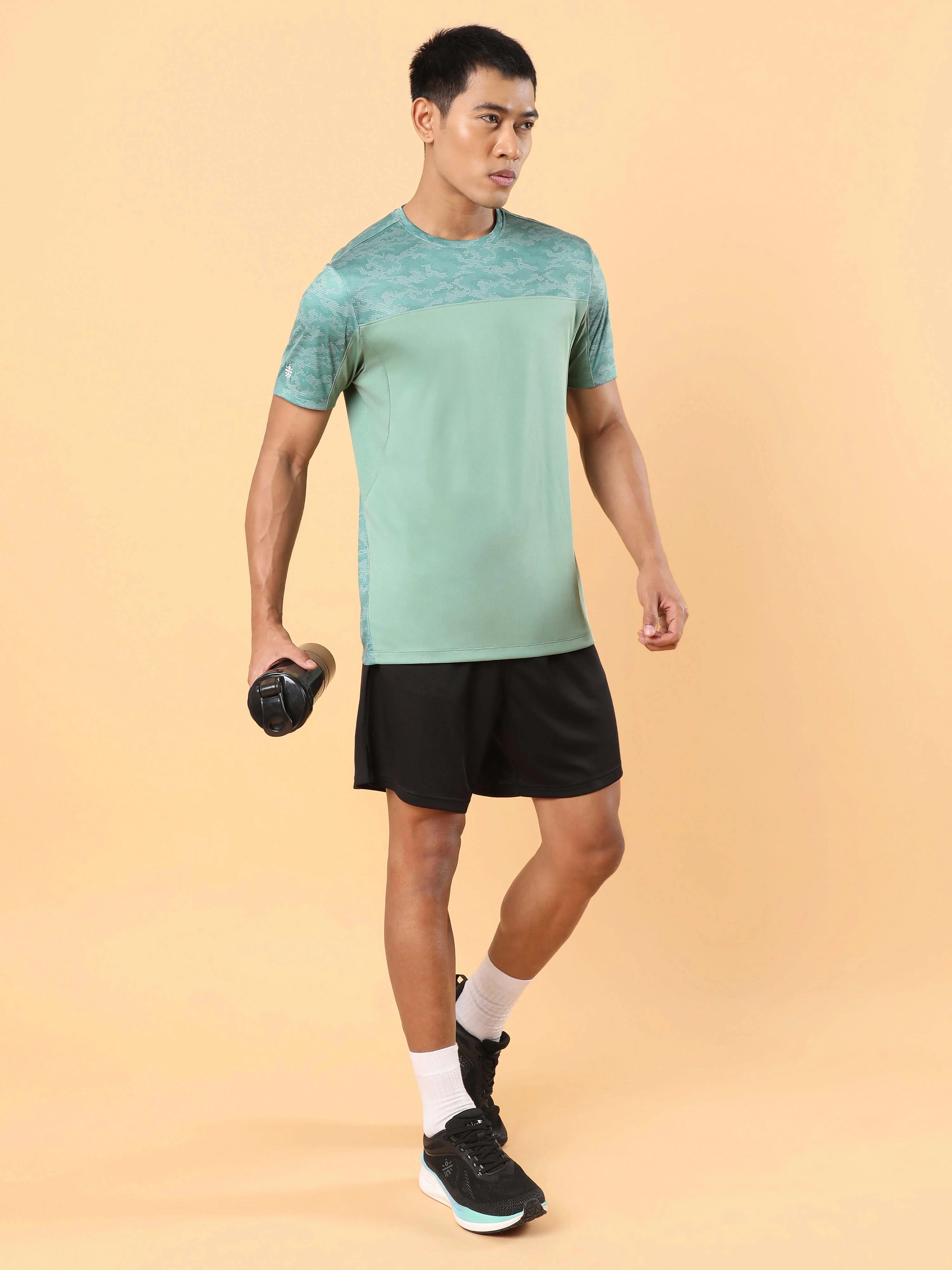 Men's Green Advance Play Active T-shirt - Image 2