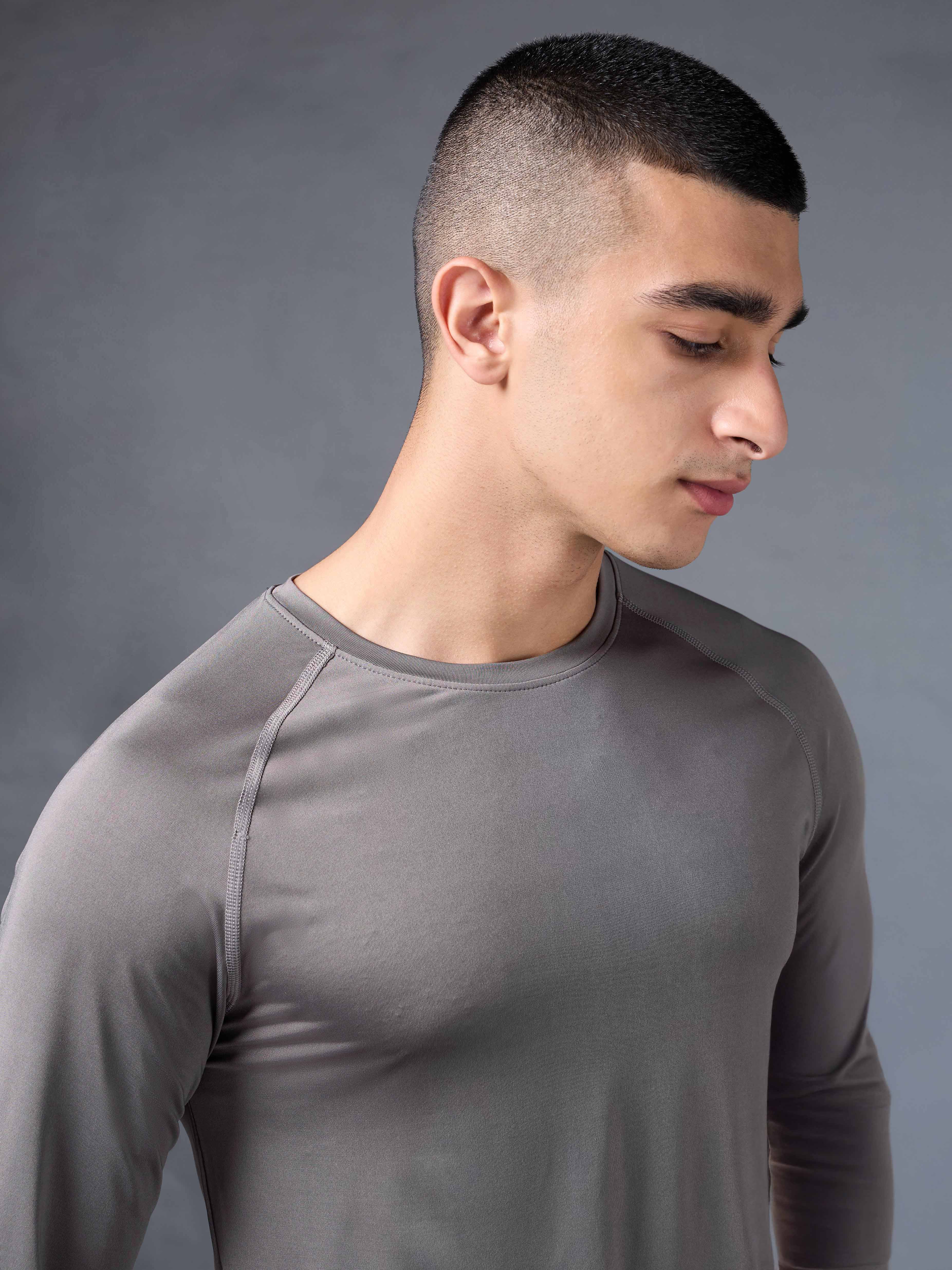 Men's Grey Base Layer Run Full Sleeve Slim Fit T-shirt - Image 7