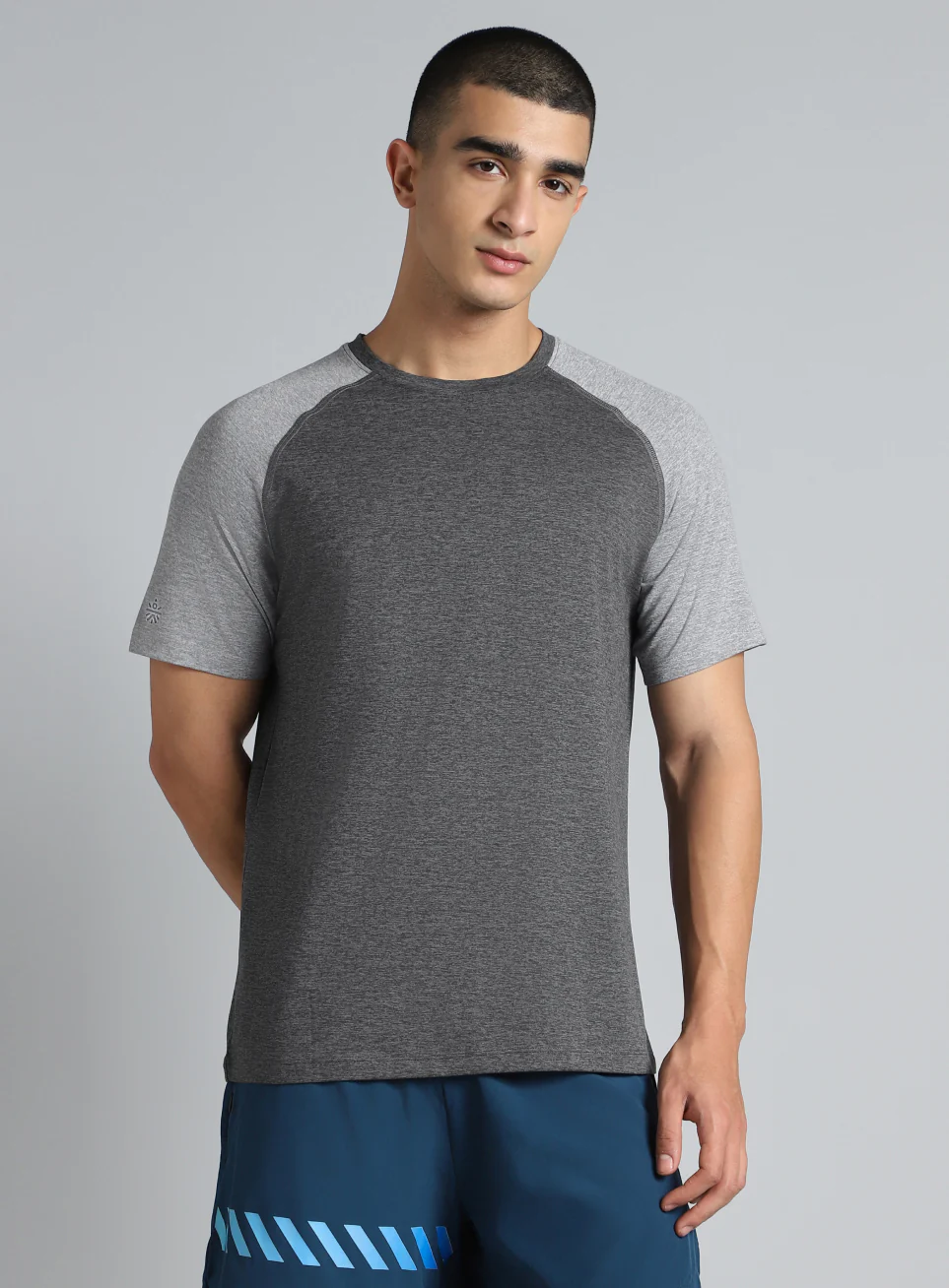 Men's Grey Colourblocked COMFORtech T-shirt - Image 4