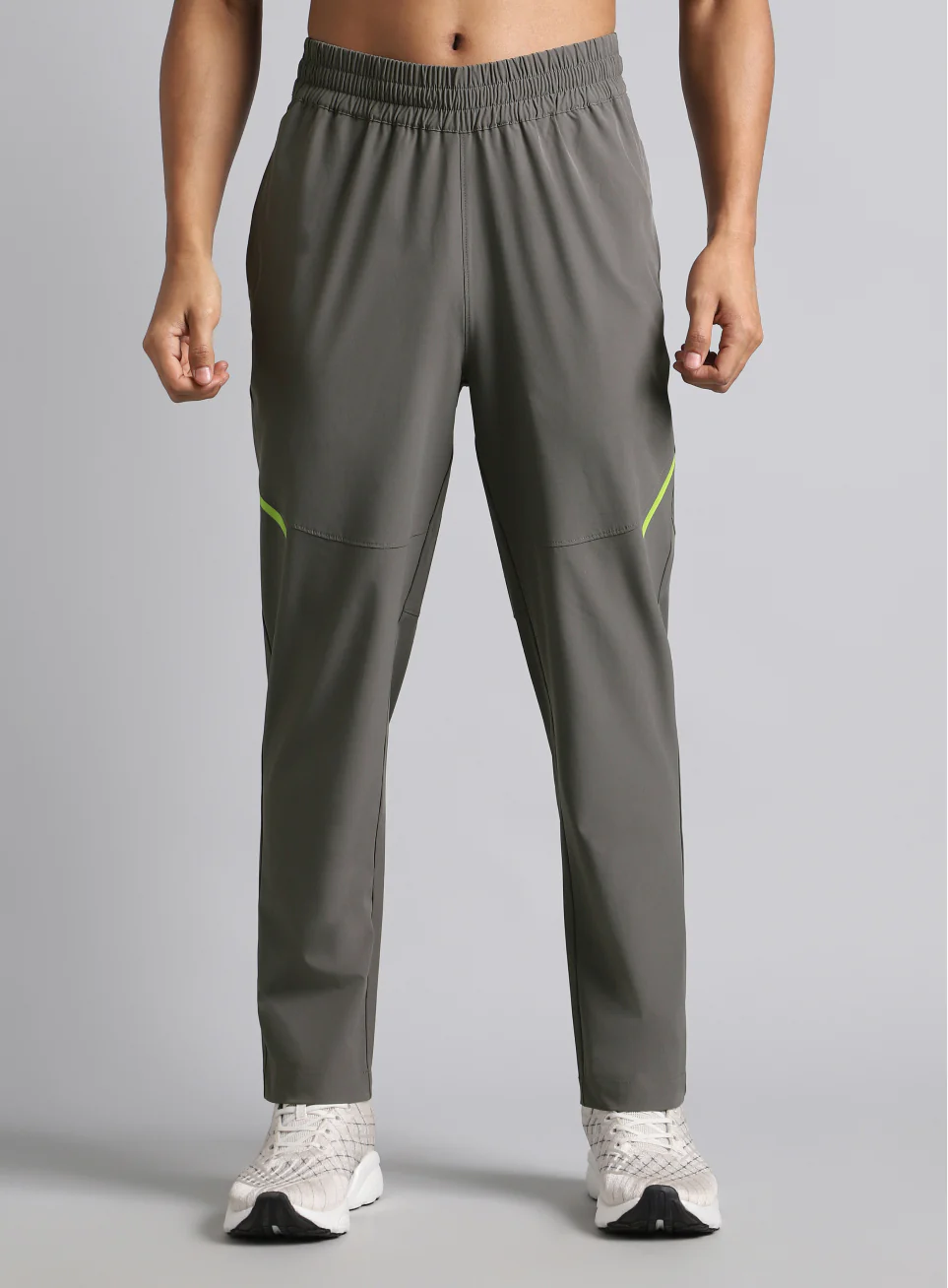Men's Grey Hyper Move Training Trackpants - Image 4