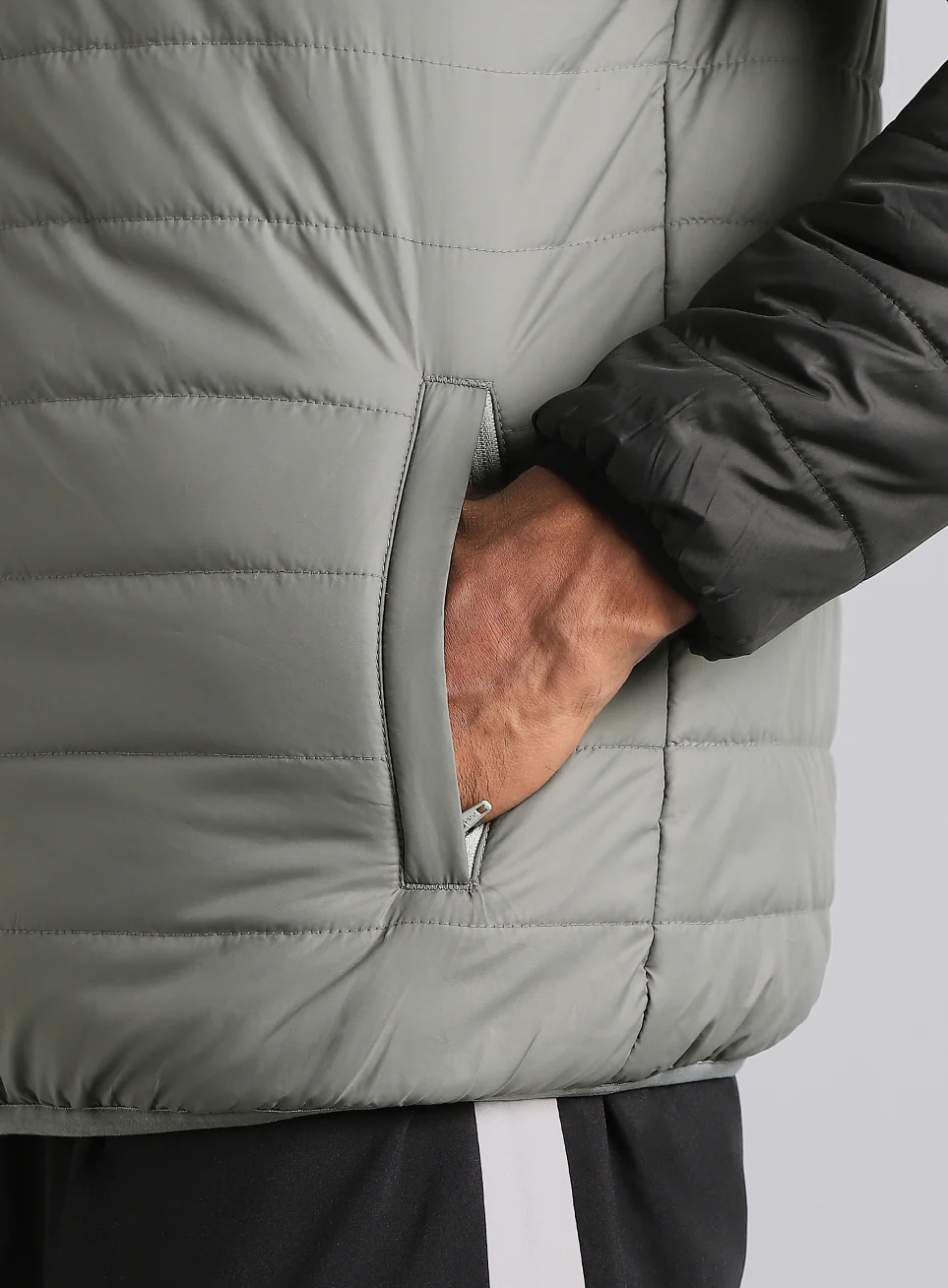 Men's Grey Multicolor Puffer Jacket - Image 11