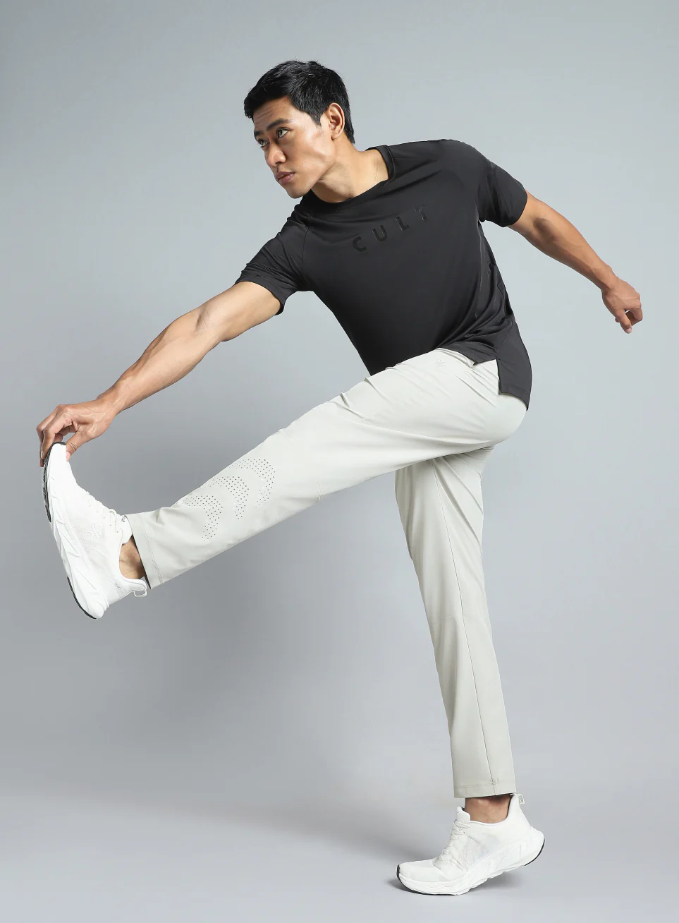Men's Grey Ultimate Running Trackpants - Image 2