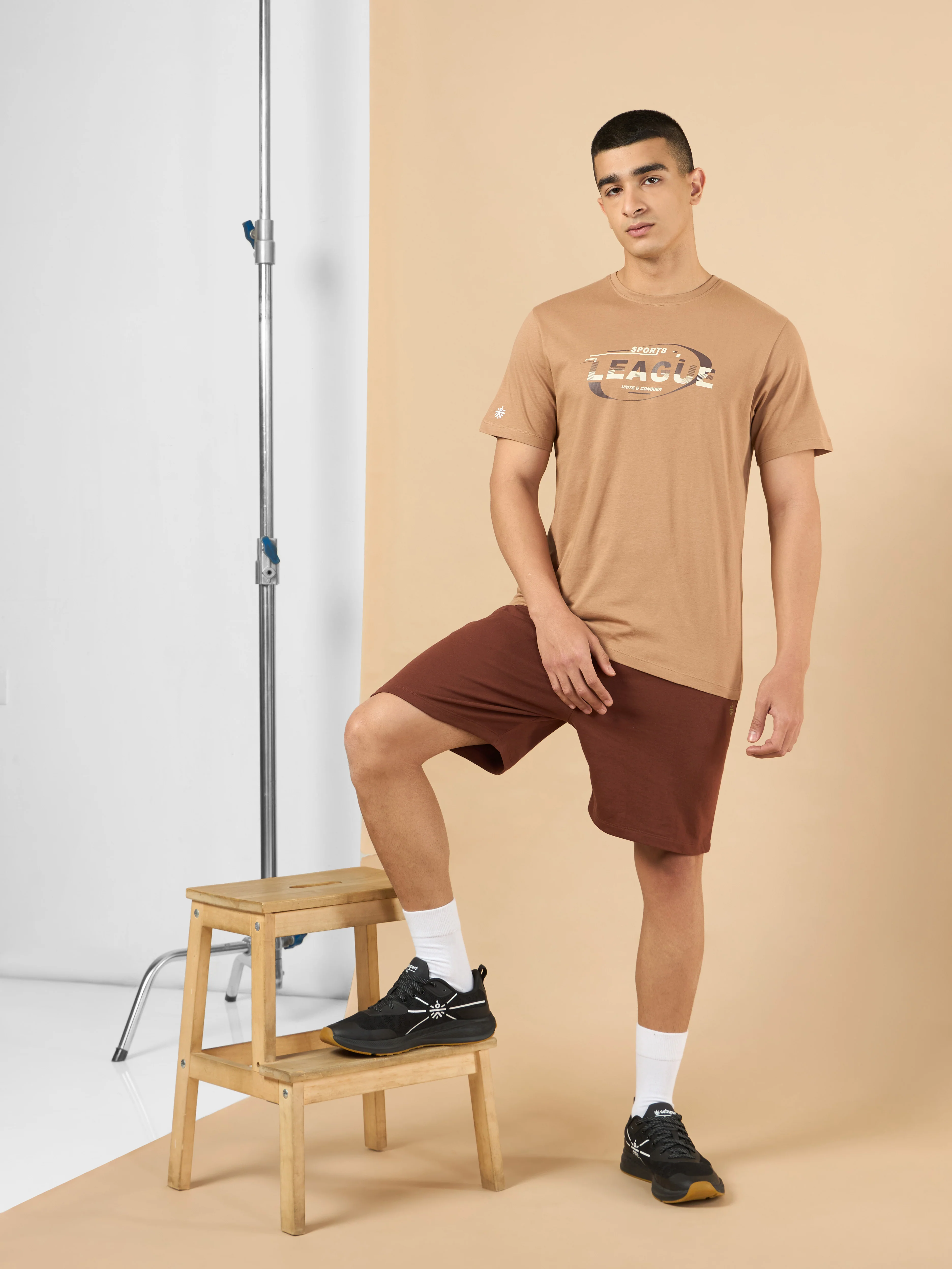 Men's Khaki Sports League Graphic T-shirt - Image 3