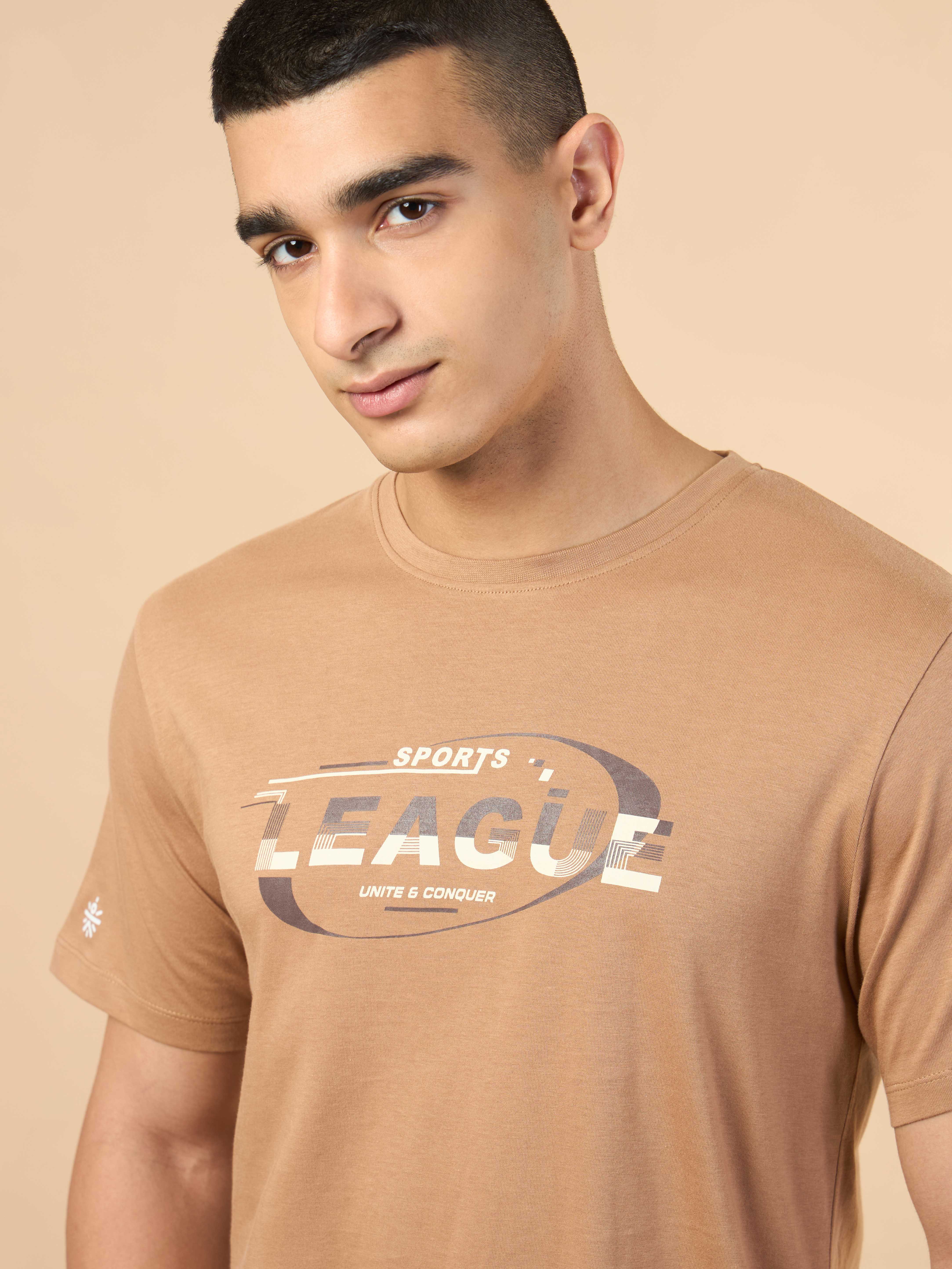 Men's Khaki Sports League Graphic T-shirt - Image 7