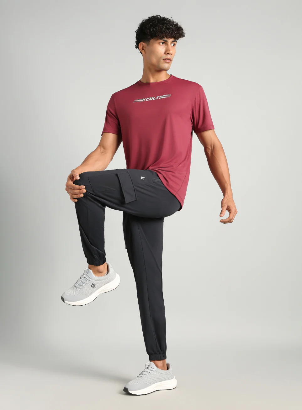 Men's Maroon Everyday Performance T-shirt - Image 3