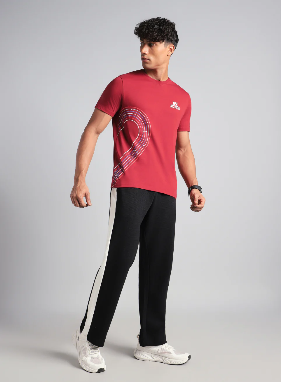 Men's Maroon In Motion Graphic T-shirt - Image 2