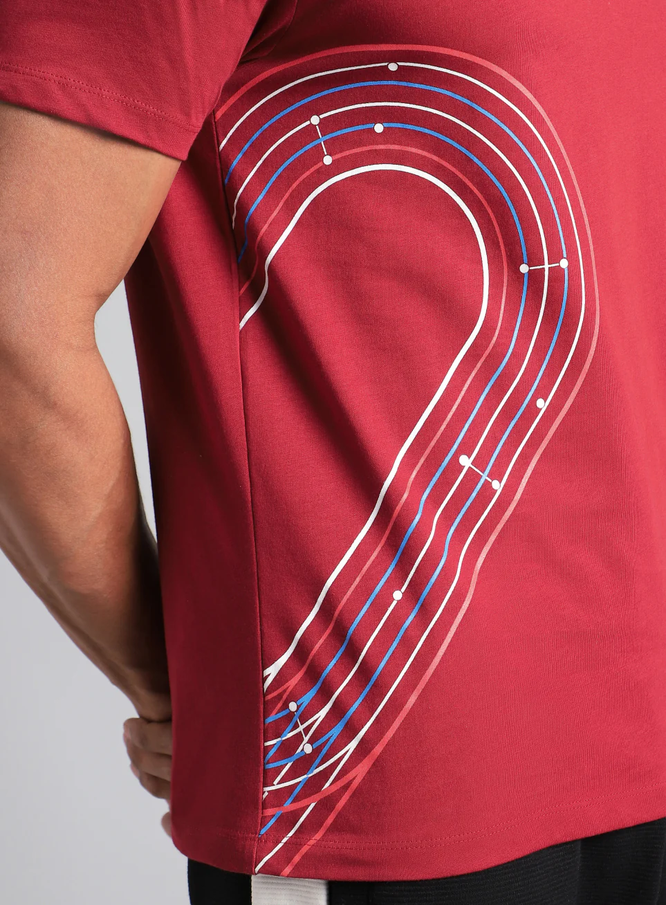 Men's Maroon In Motion Graphic T-shirt - Image 8