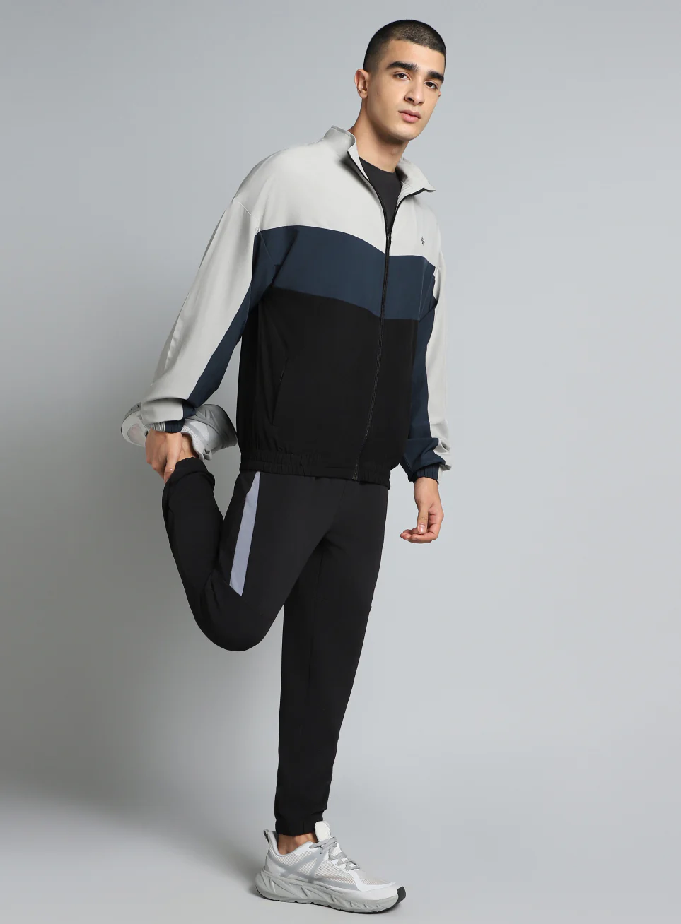Men's Multicolour Training Relaxed Fit Layering Jacket - Image 3