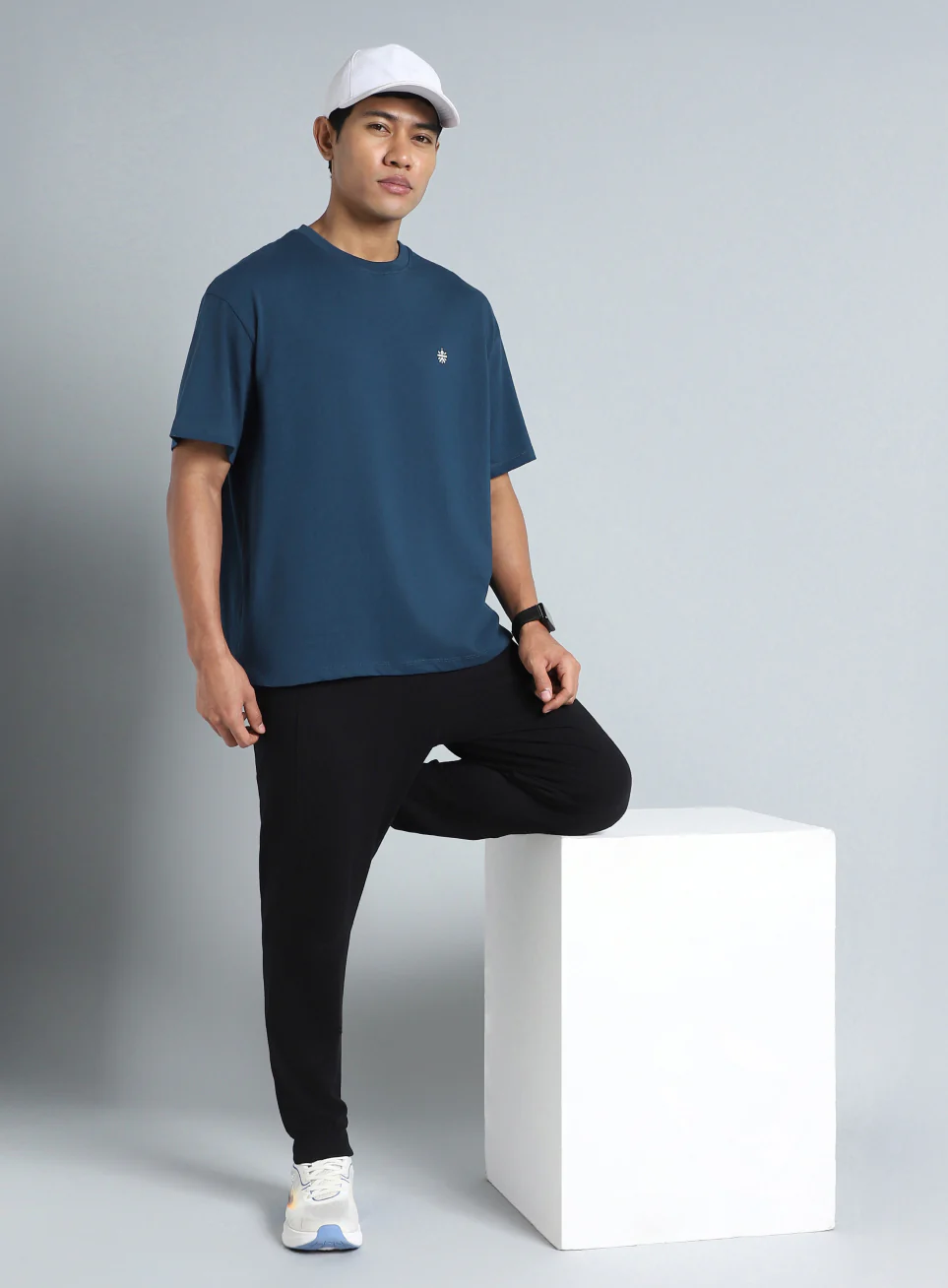 Men's Navy Cult Brand Carrier Relaxed fit T-shirt - Image 3