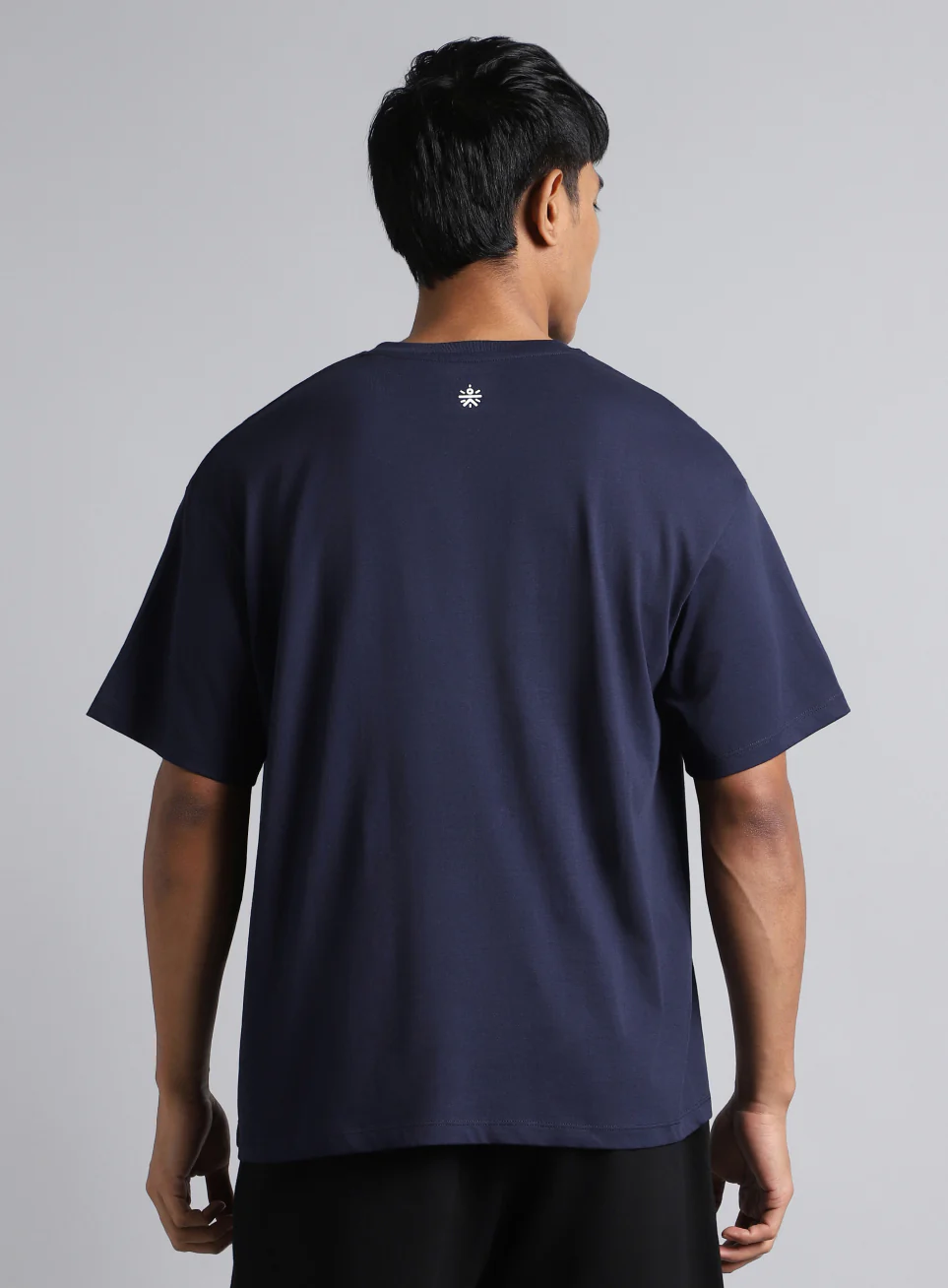 Men's Navy Cult Branding Graphic Relaxed T-shirt - Image 6