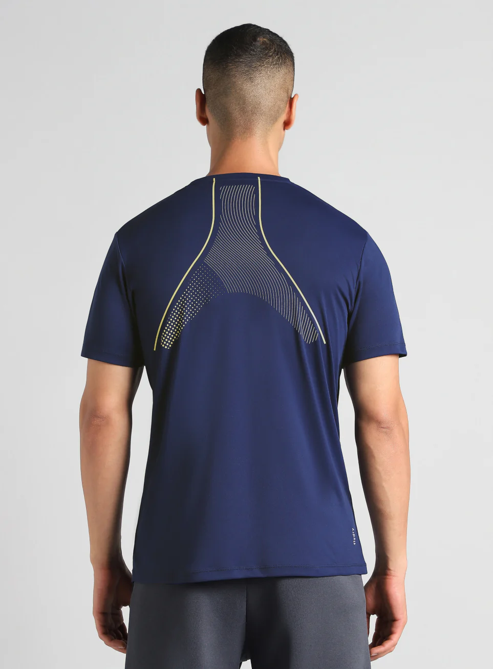 Men's Navy Sculpted Print Training T-shirt - Image 6