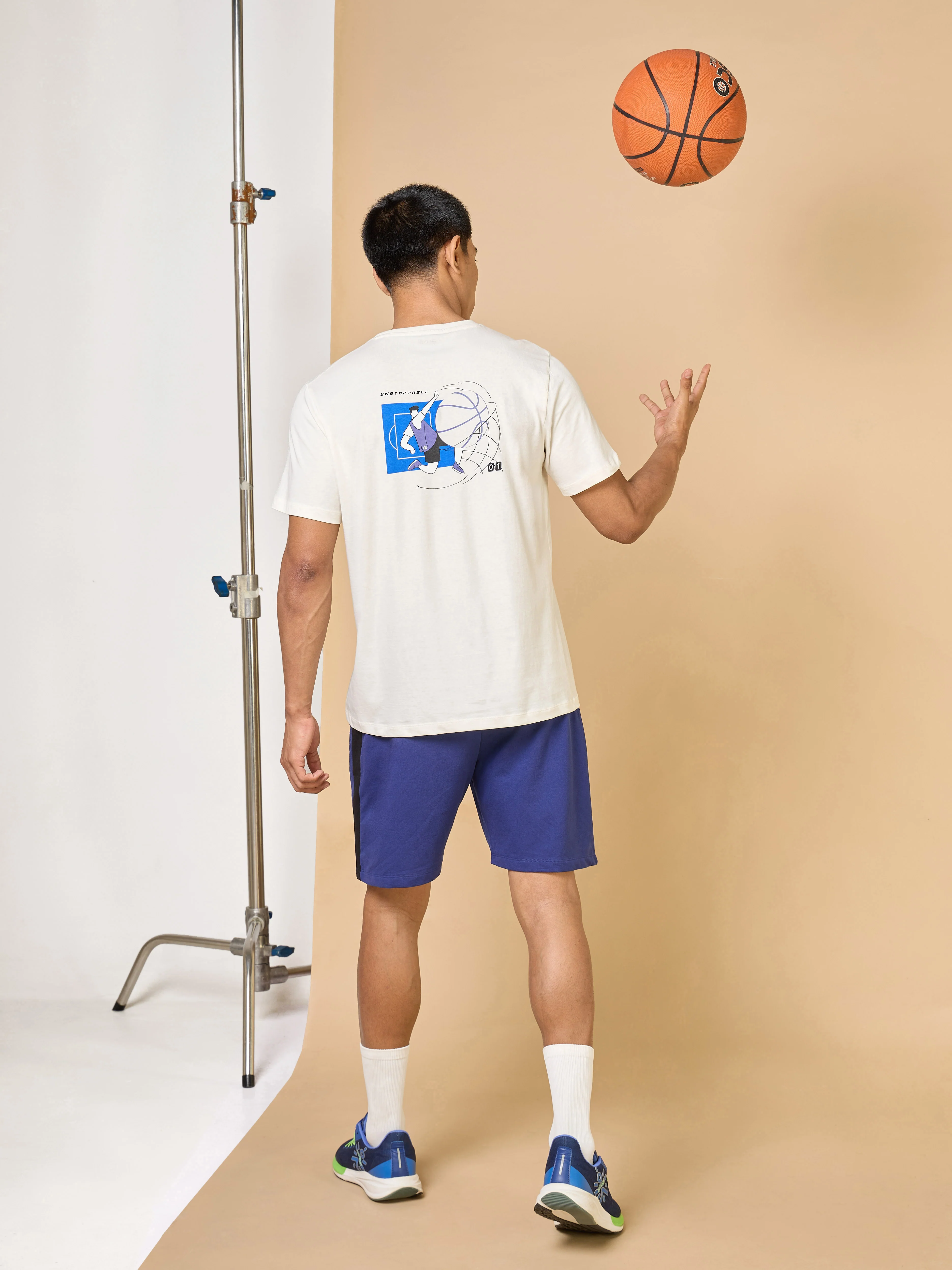 Men's Off White In Action Gracphic T-shirt - Image 2