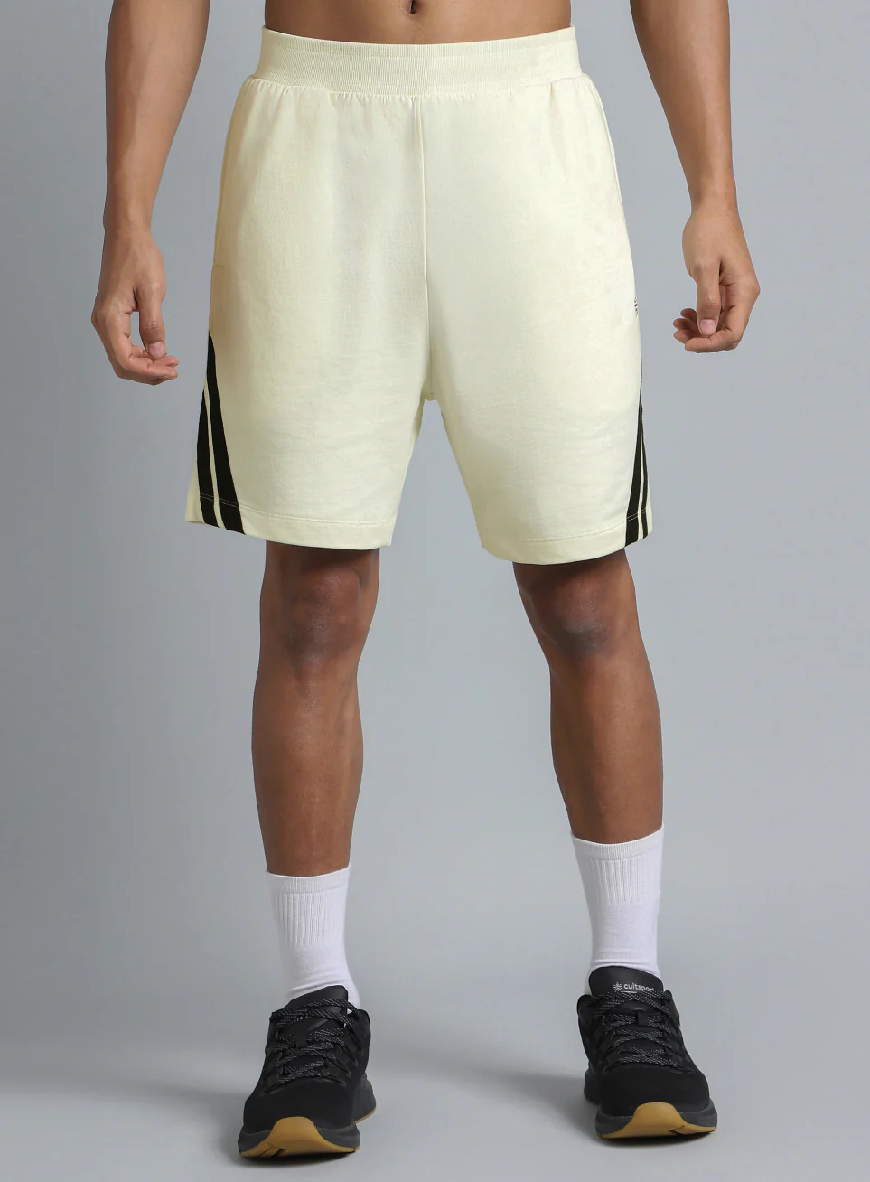 Men's Off White Move Easy Shorts - Image 4