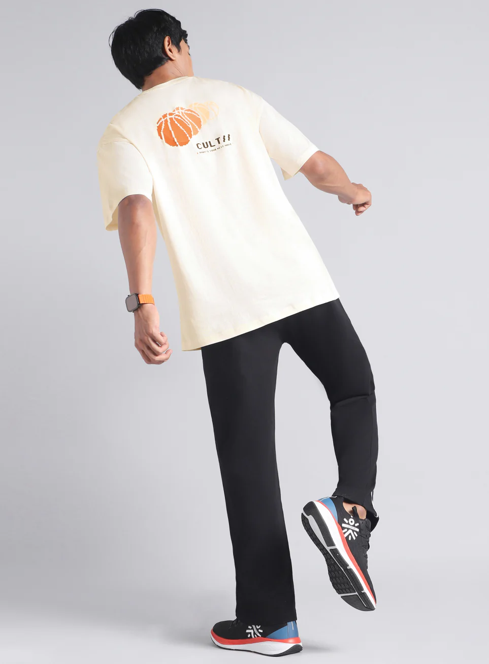 Men's Off White Oversized Graphic T-shirt - Image 3