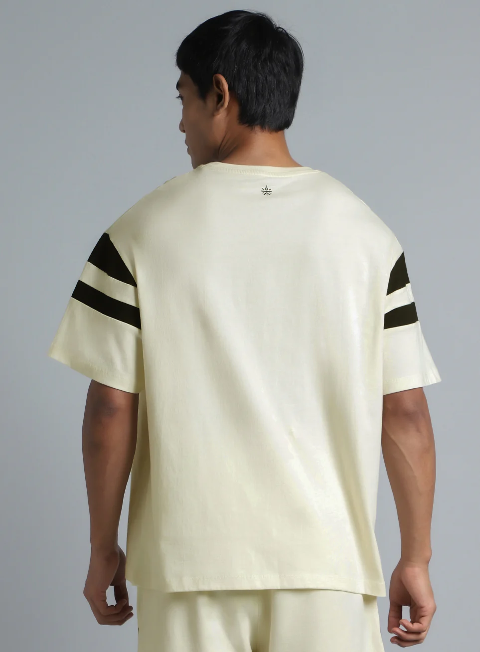 Men's Off White Sports Spirit Relaxed fit Graphic T-shirt - Image 6