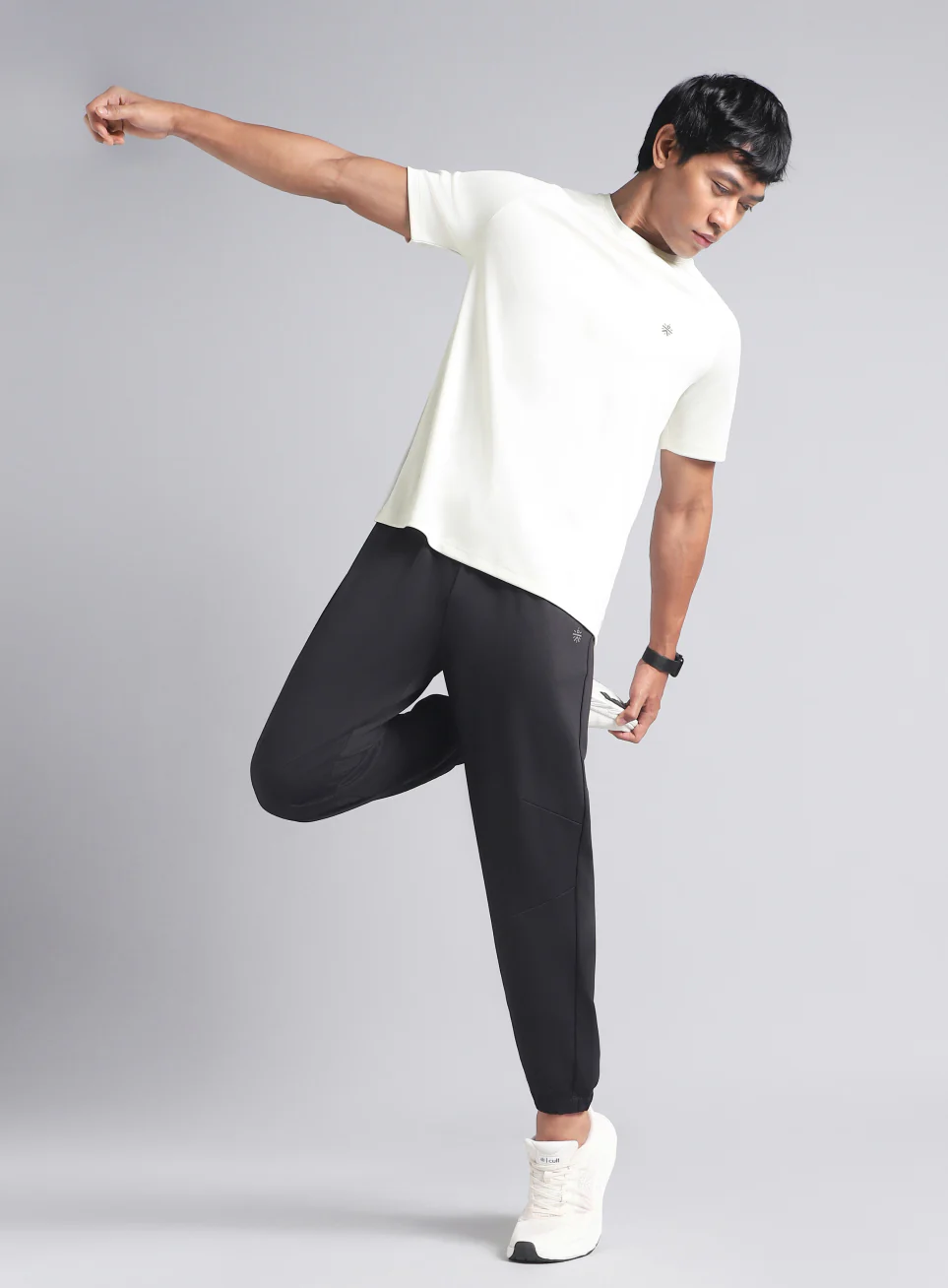 Men's Off White Training Essential Recycled Poly T-shirt - Image 3