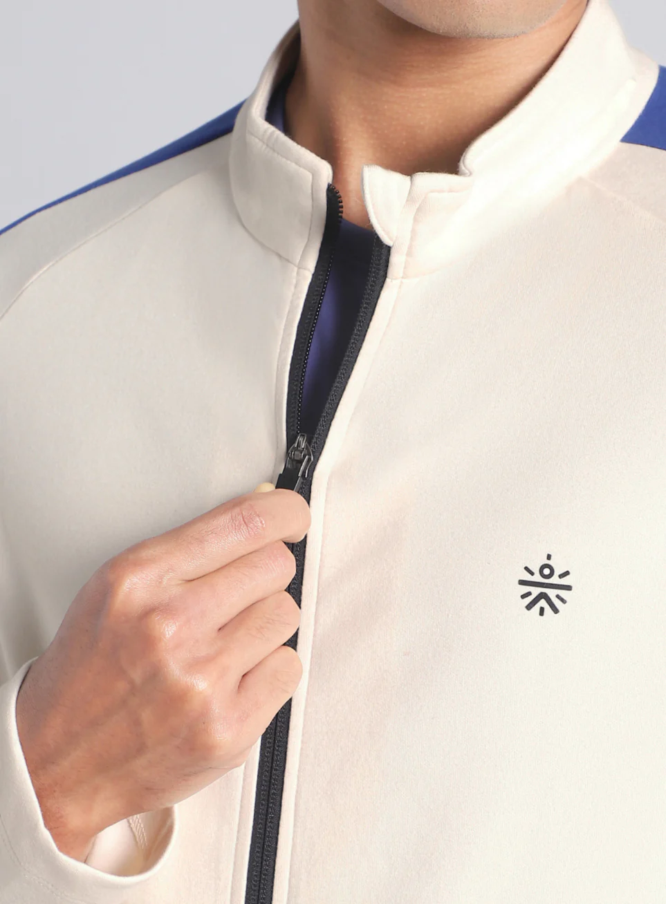 Men's Off White Workout Essential Mid Layer Jacket - Image 8