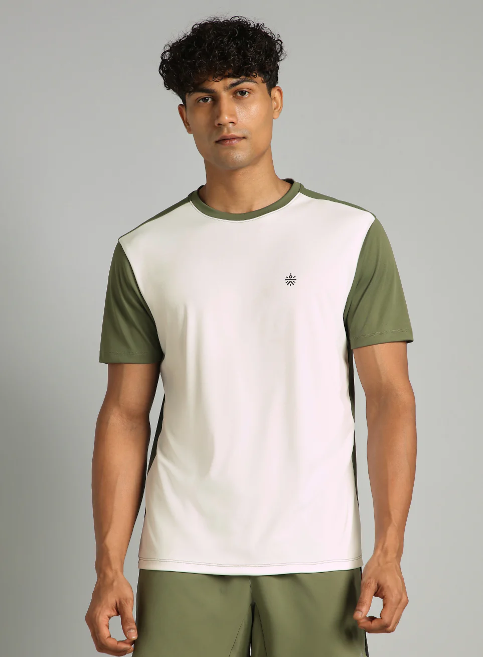 Men's Olive Play Big FLY-DRY™T-shirt - Image 4