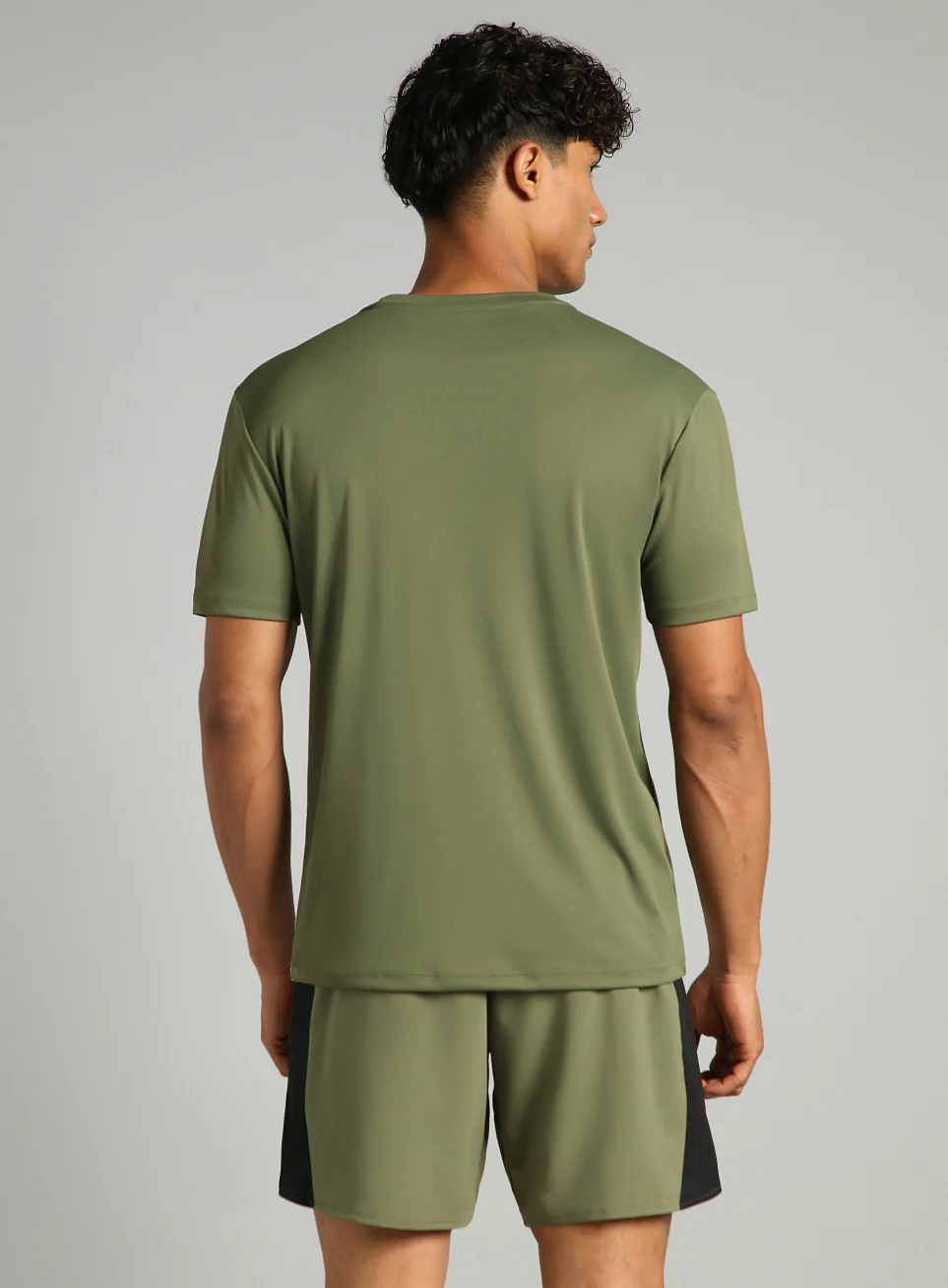 Men's Olive Play Big FLY-DRY™T-shirt - Image 6