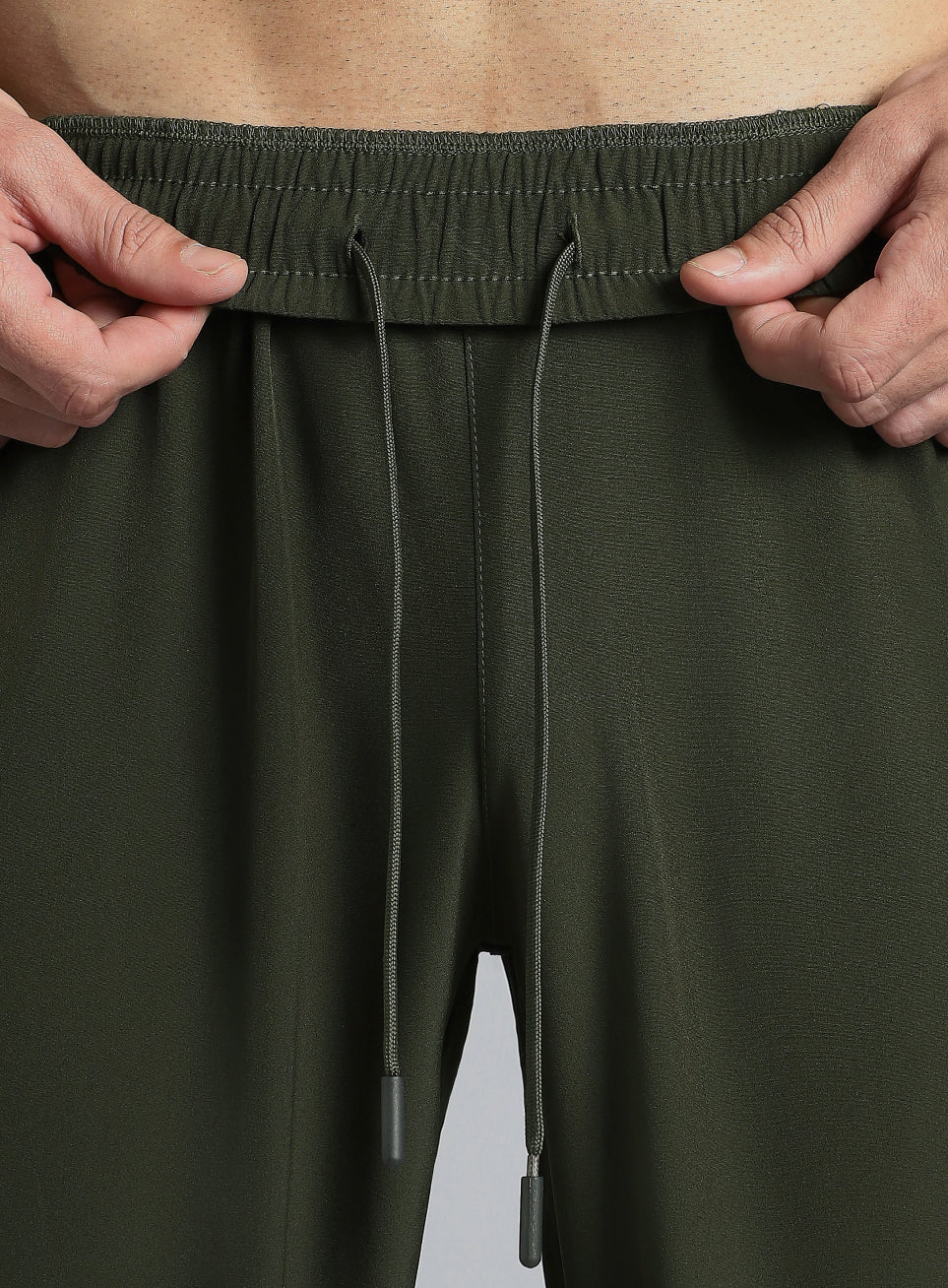Men's Olive Running Essential Trackpants - Image 10