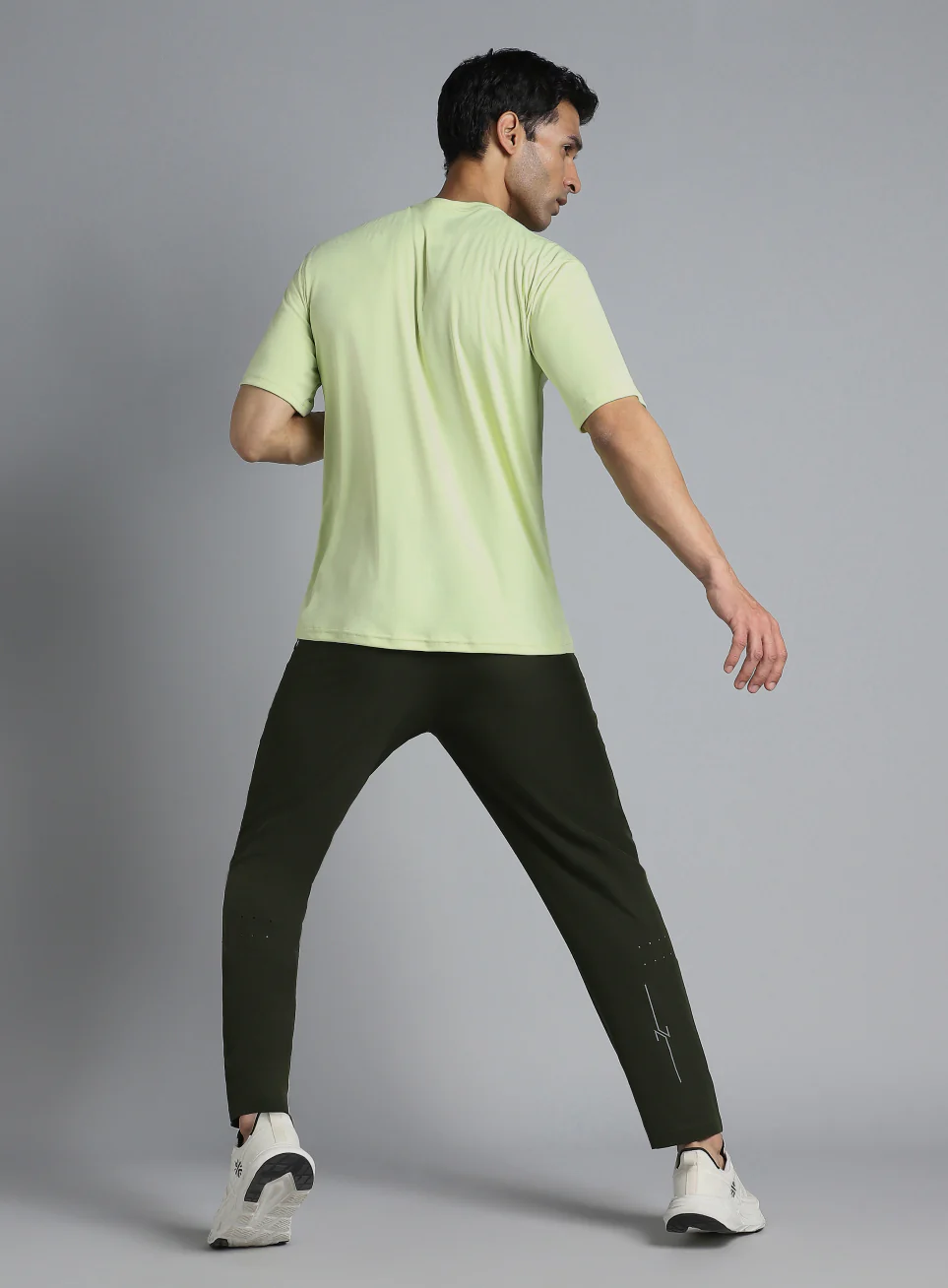Men's Olive Running Essential Trackpants - Image 3