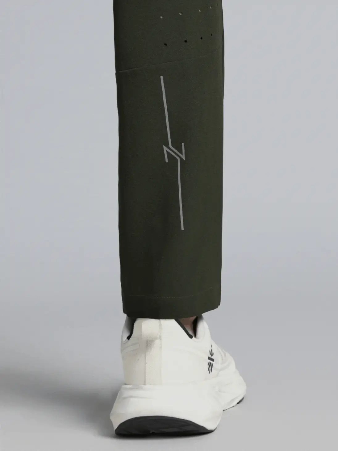 Men's Olive Running Essential Trackpants - Image 9