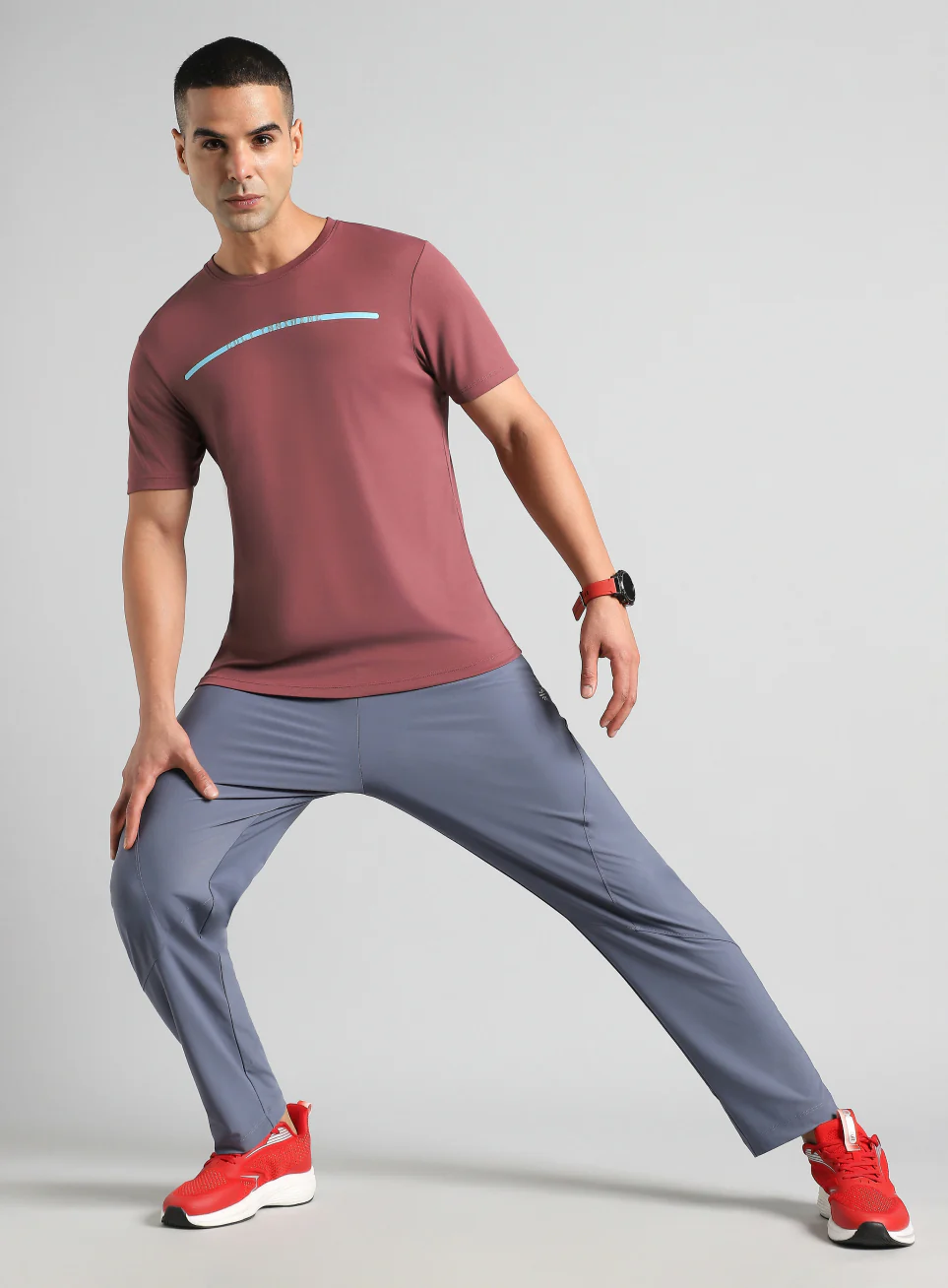 Men's Red Sculpted Print Training T-shirt - Image 2