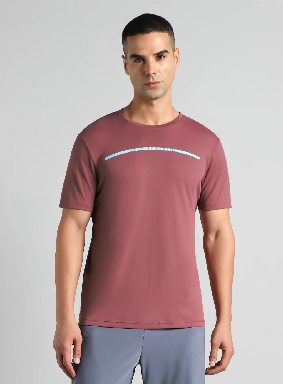 Men's Red Sculpted Print Training T-shirt - Image 4