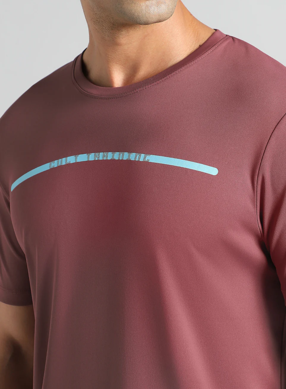 Men's Red Sculpted Print Training T-shirt - Image 7