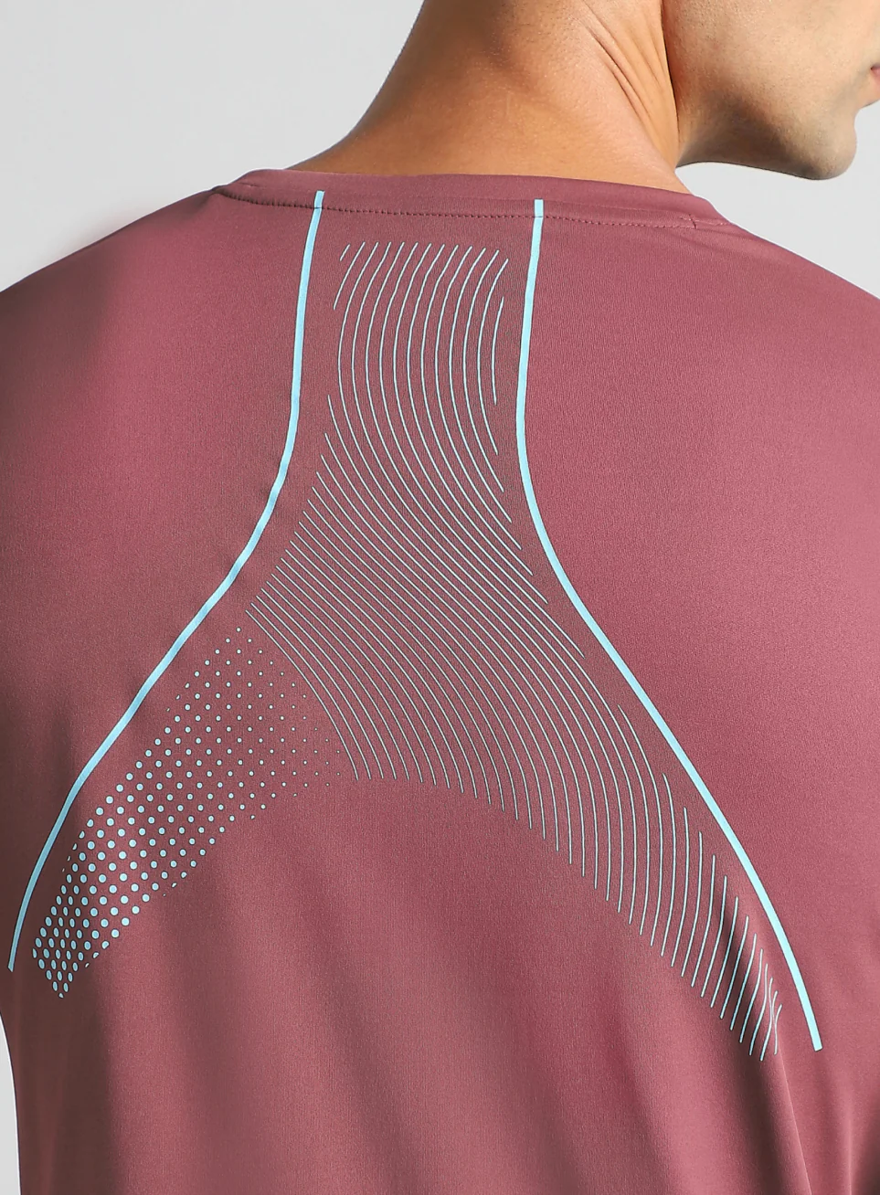 Men's Red Sculpted Print Training T-shirt - Image 8