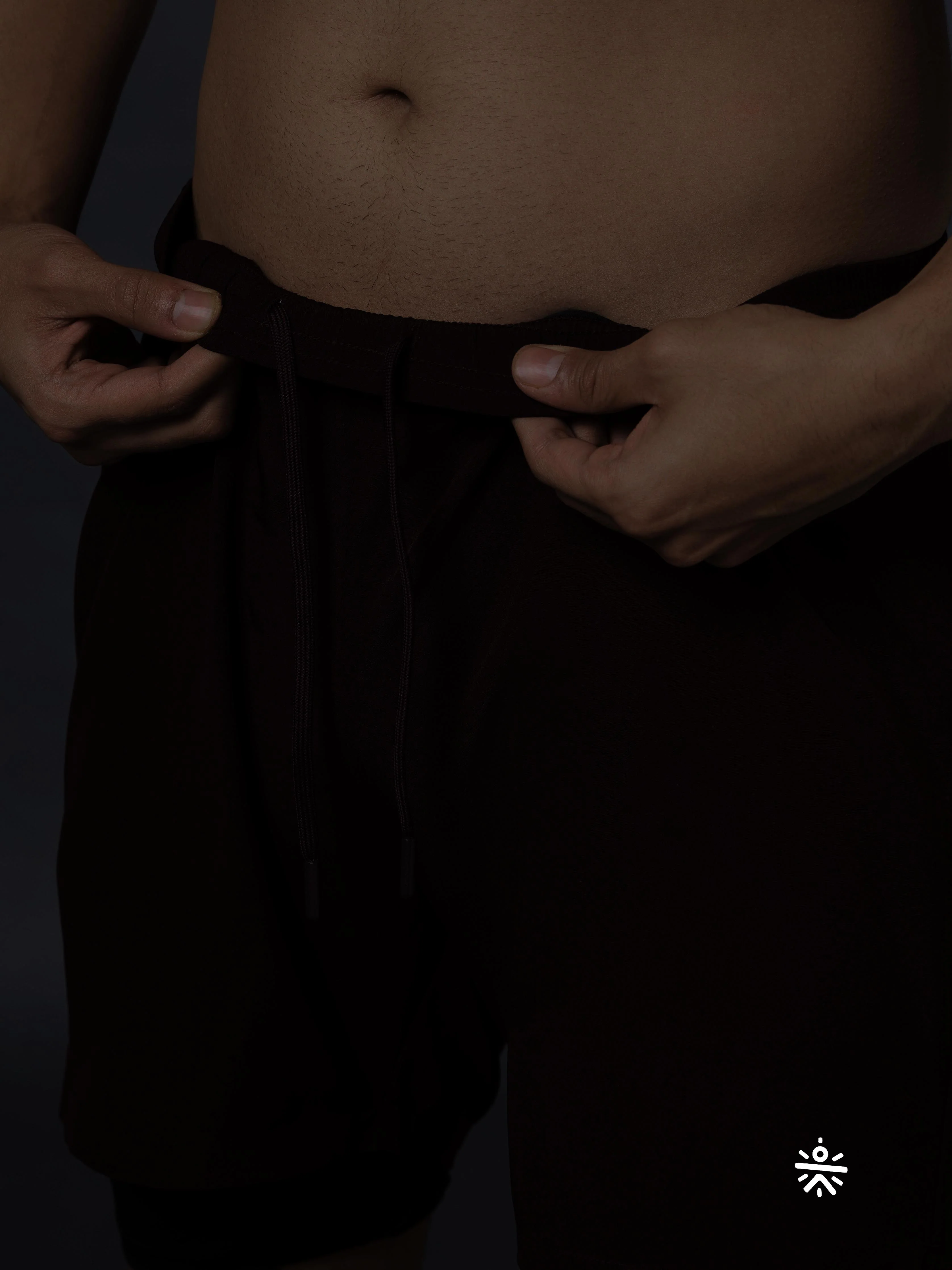 Men's Run Elevate Maroon Integrated Shorts - Image 8