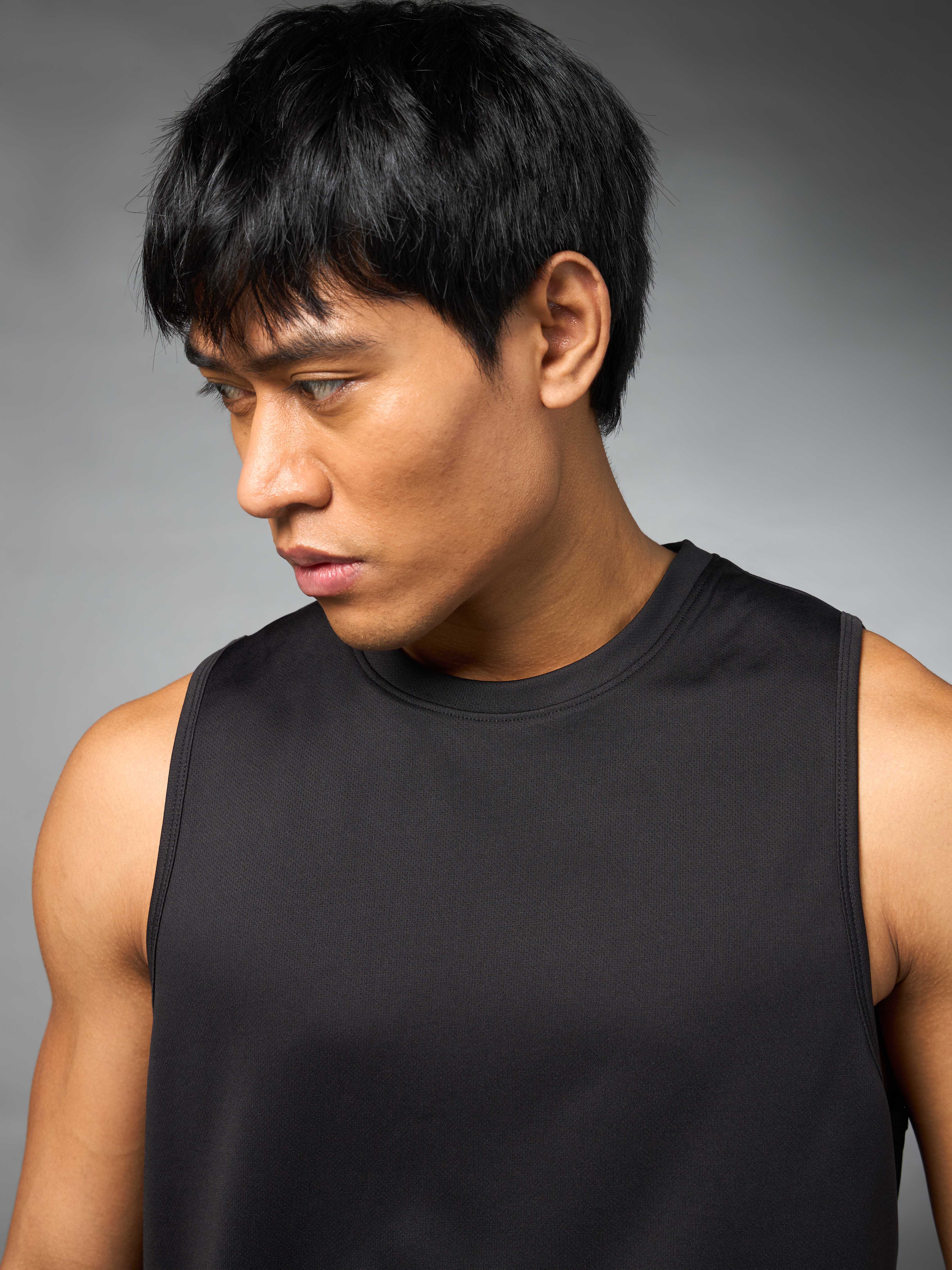 Men's Running Essential Black Tank - Image 7