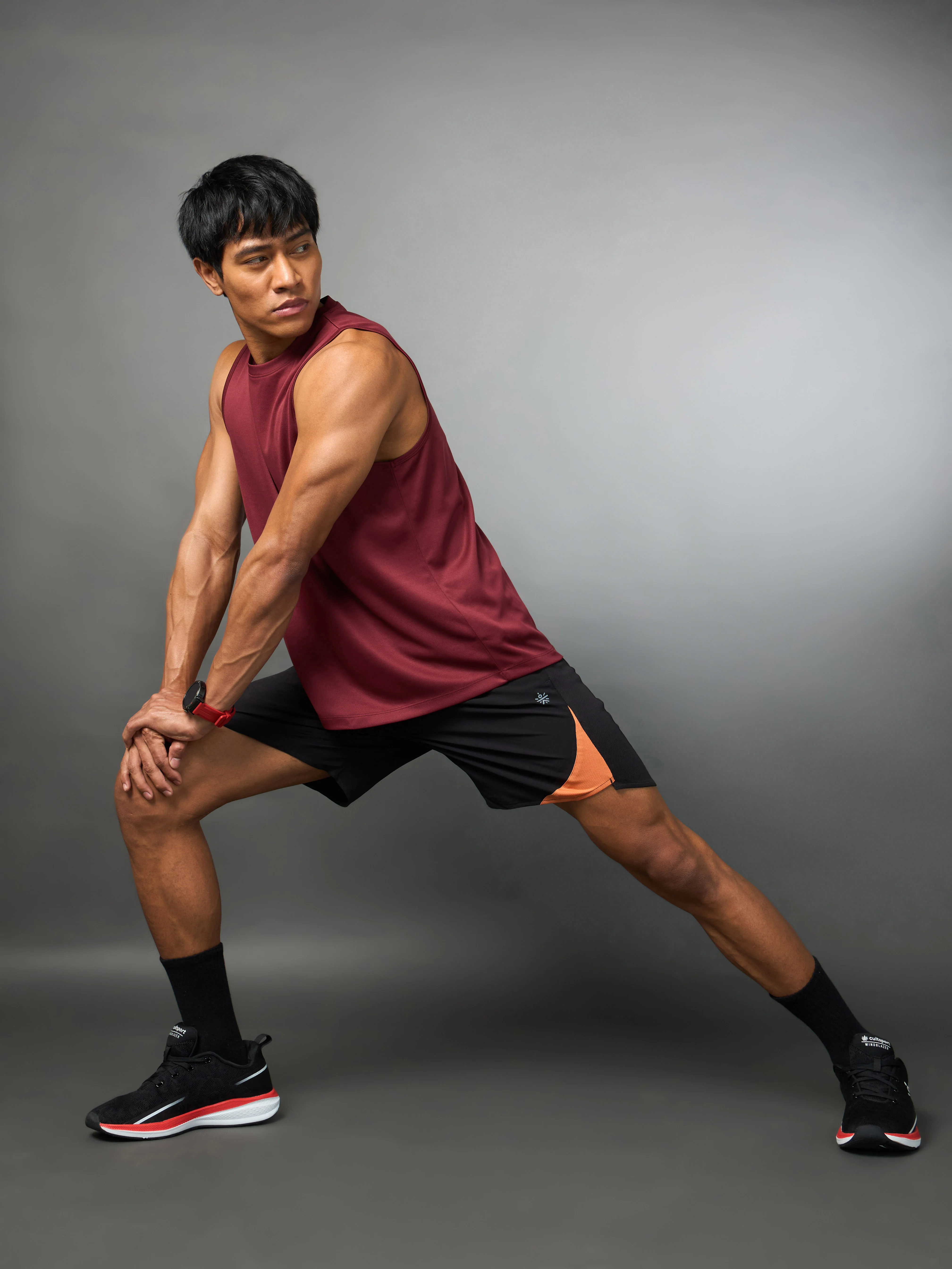 Men's Running Essential Maroon Tank - Image 2