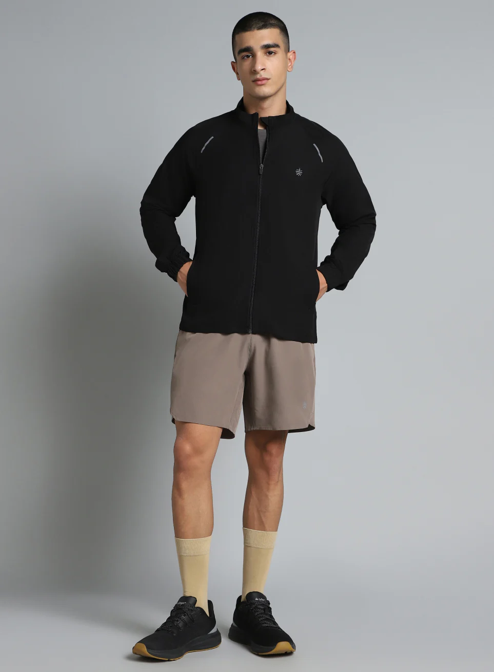 Men's Running Expert Black Lightweight Jacket - Image 3