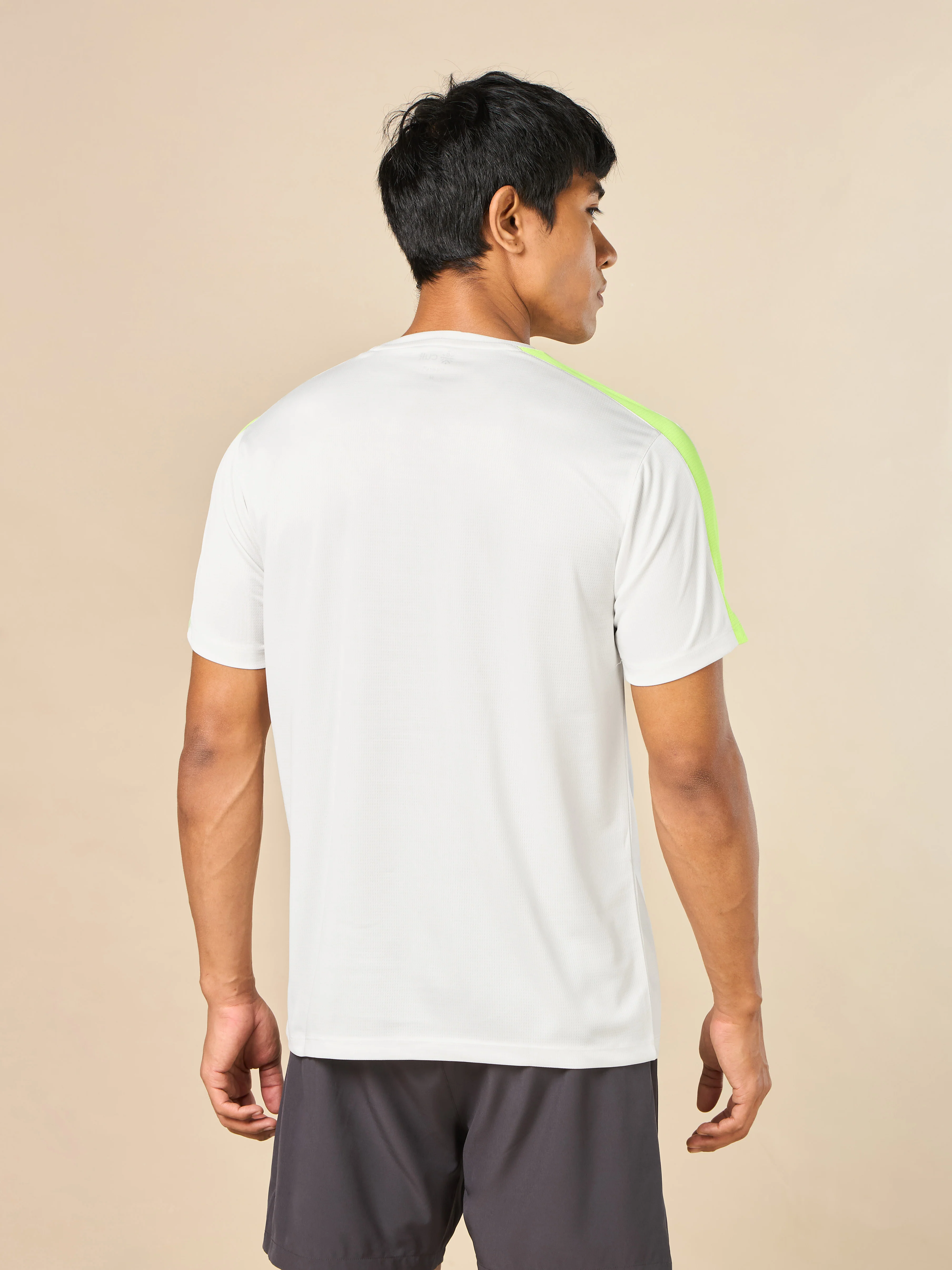 Men's Shoulder Pop Active White T-shirt - Image 6