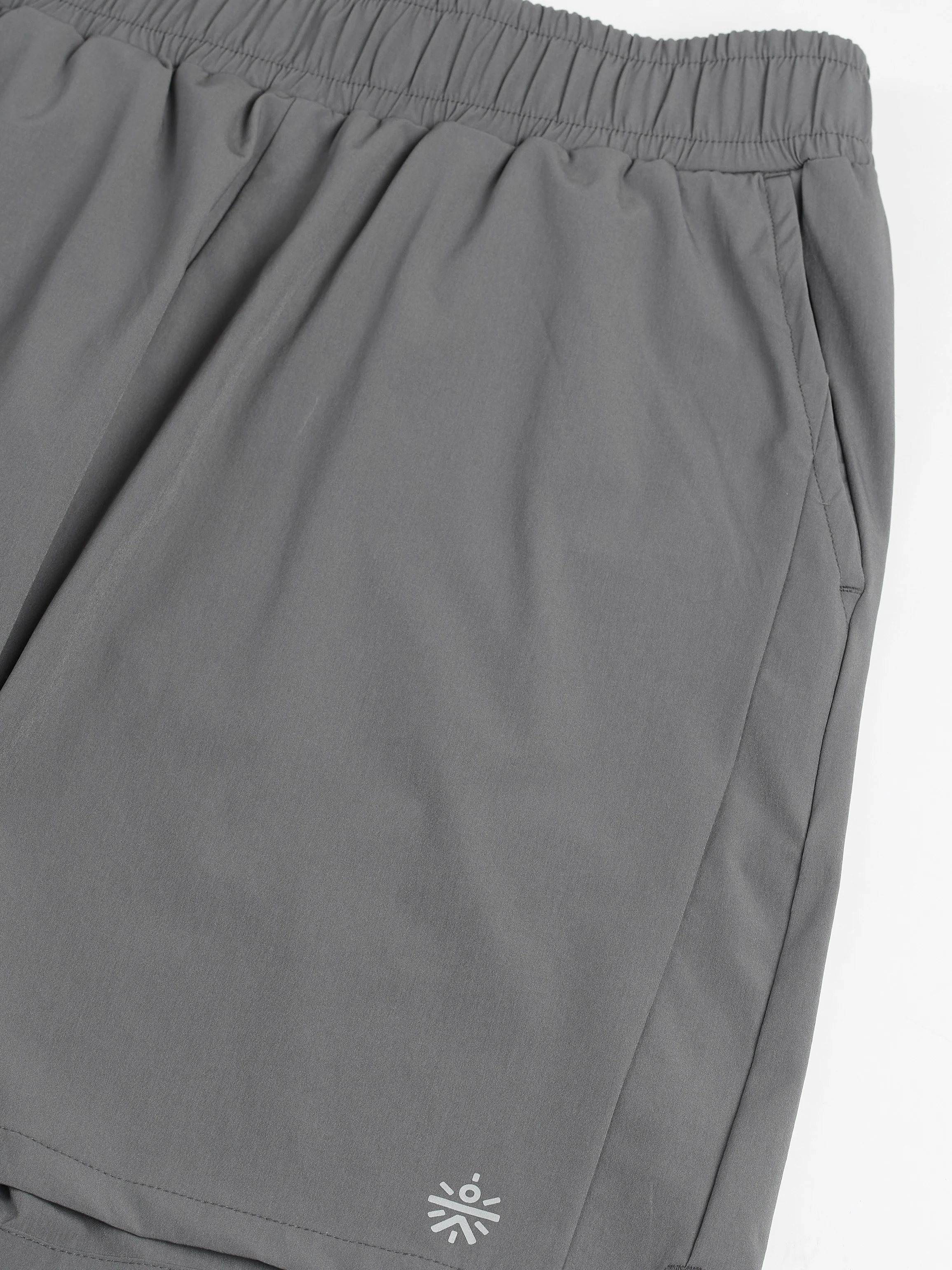 Men's Terrain Run Grey Shorts - Image 10