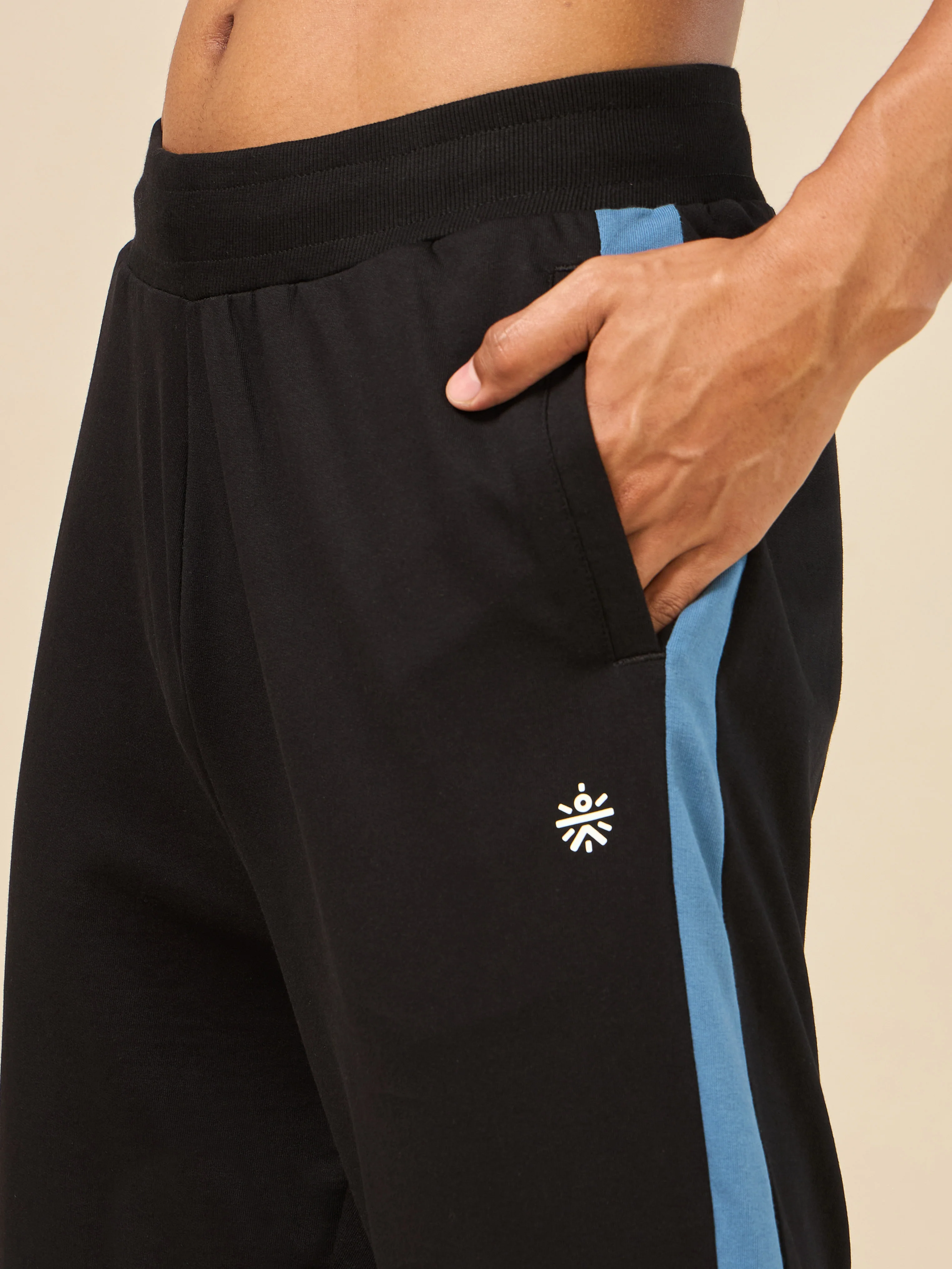 Men's Ultimate Black Train Joggers - Image 8