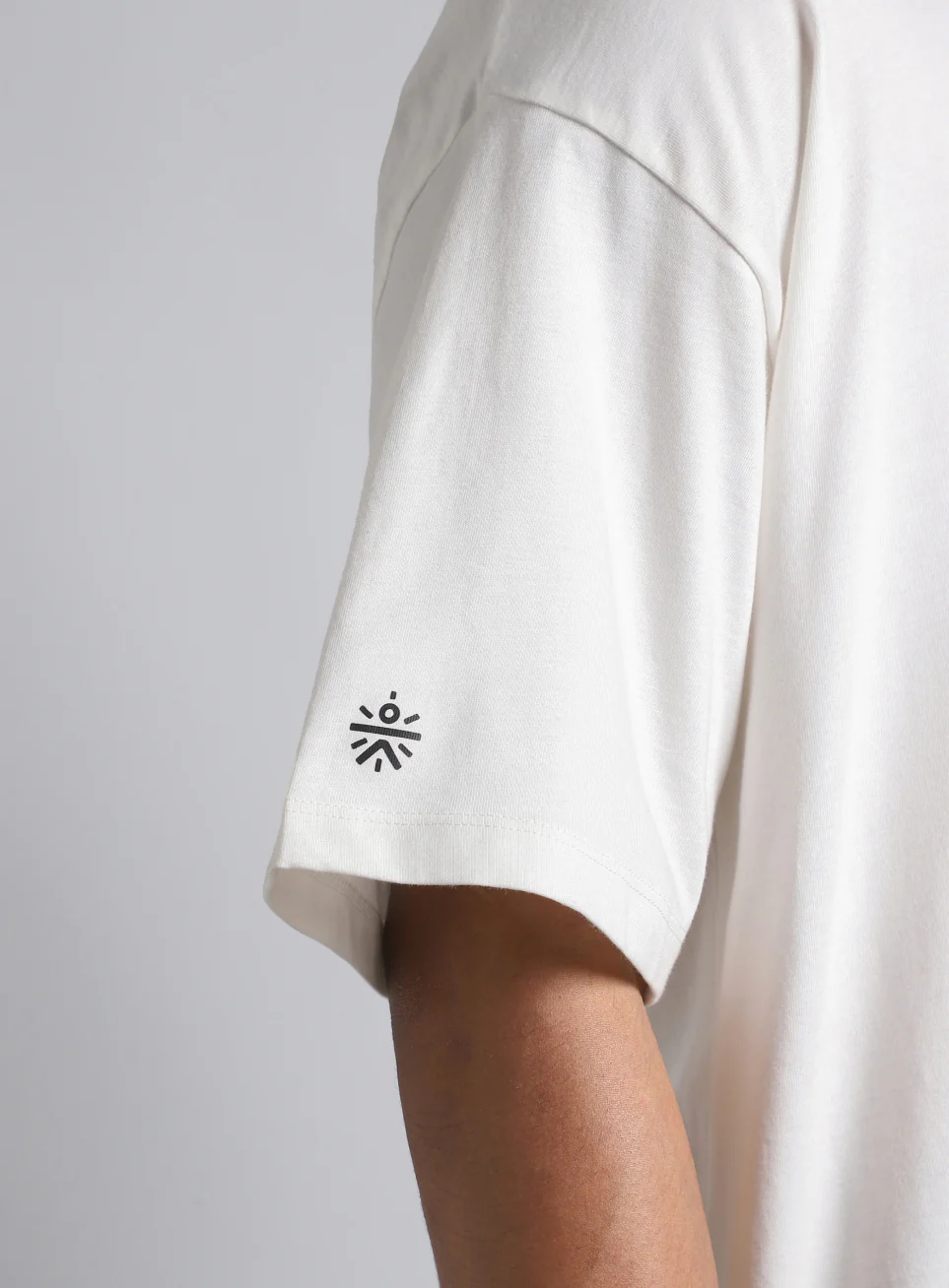 Men's White Cult Graphic Oversized Fit T-shirt - Image 8