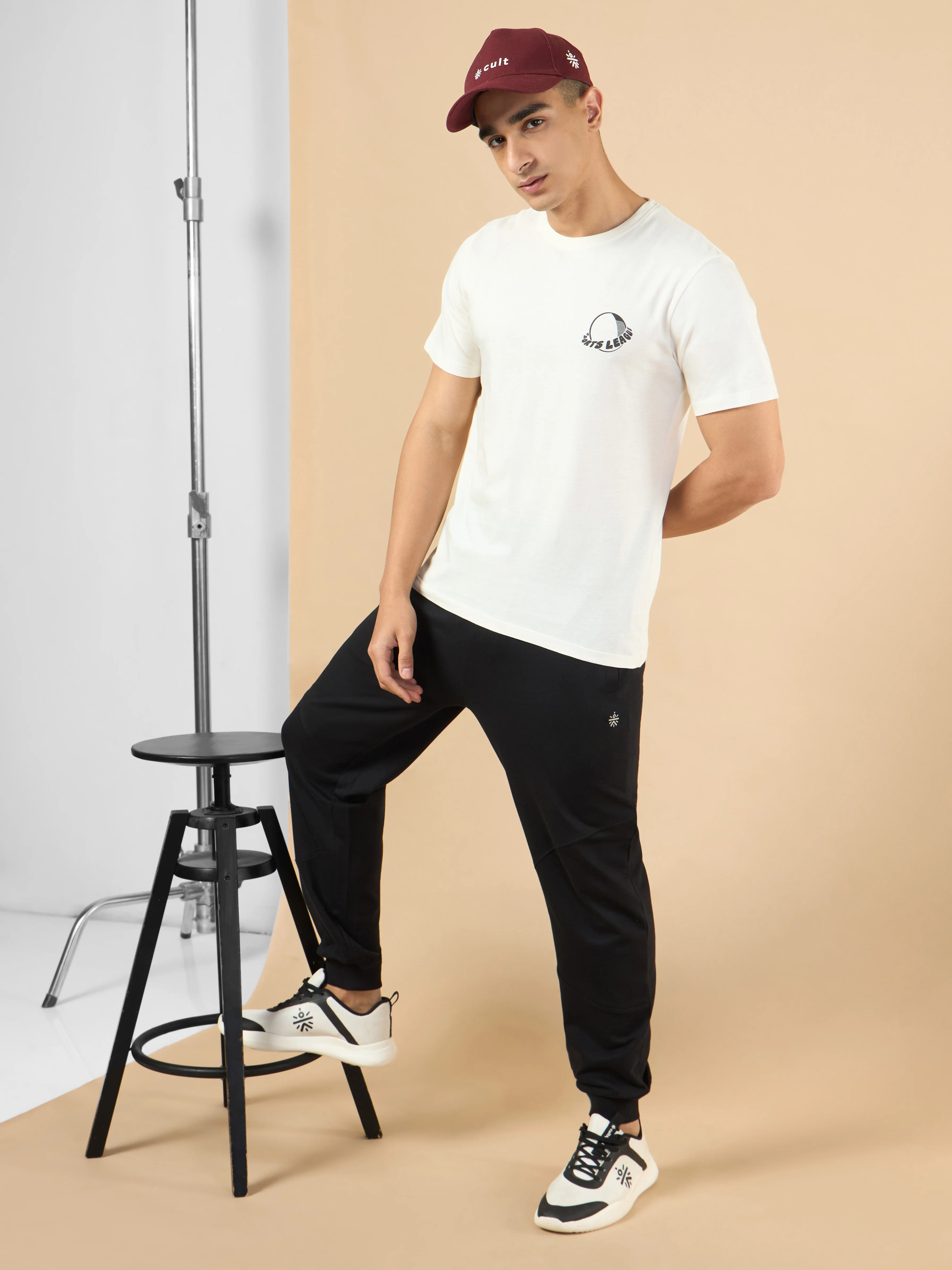 Men's White Sports League T-shirt - Image 2