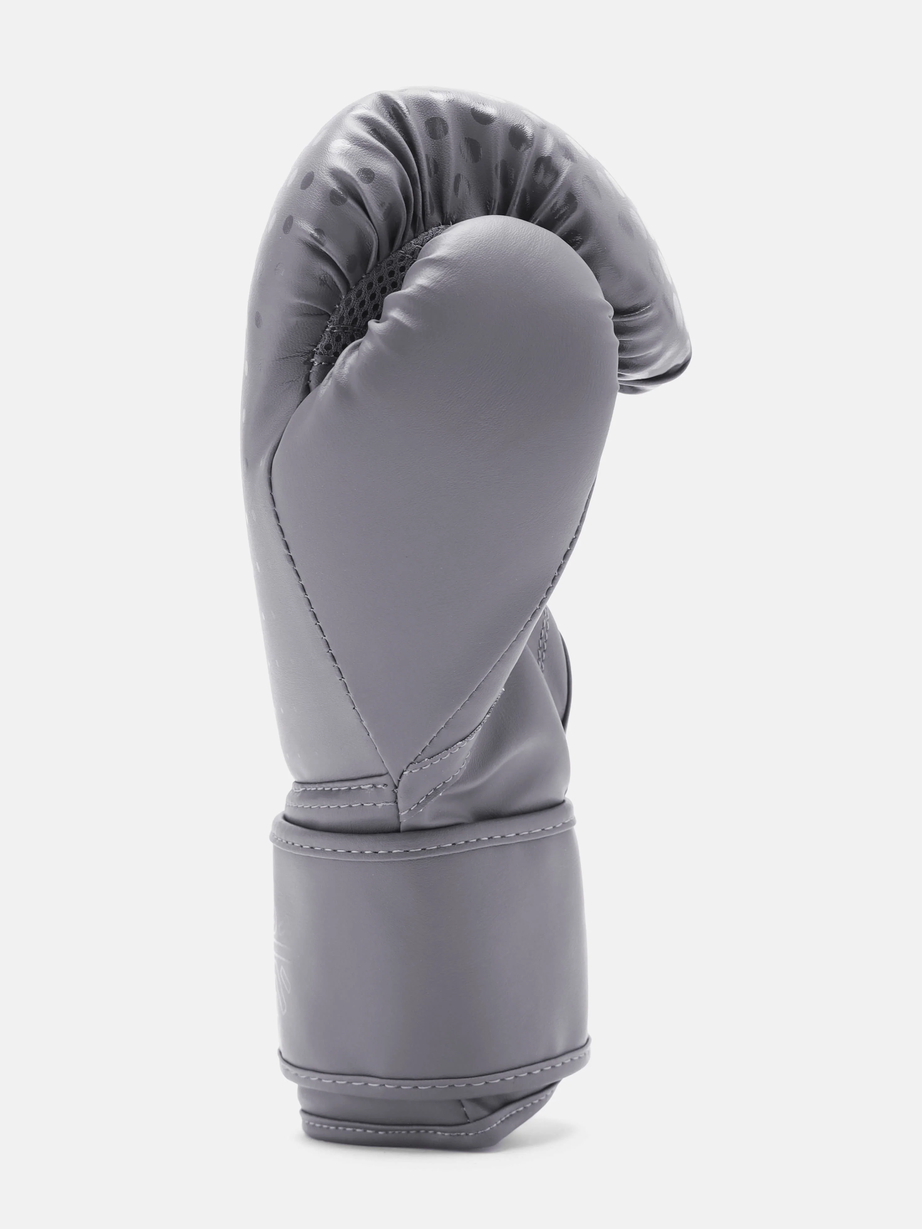 Pro Boxing Gloves with Antimicrobial Lining - Image 4