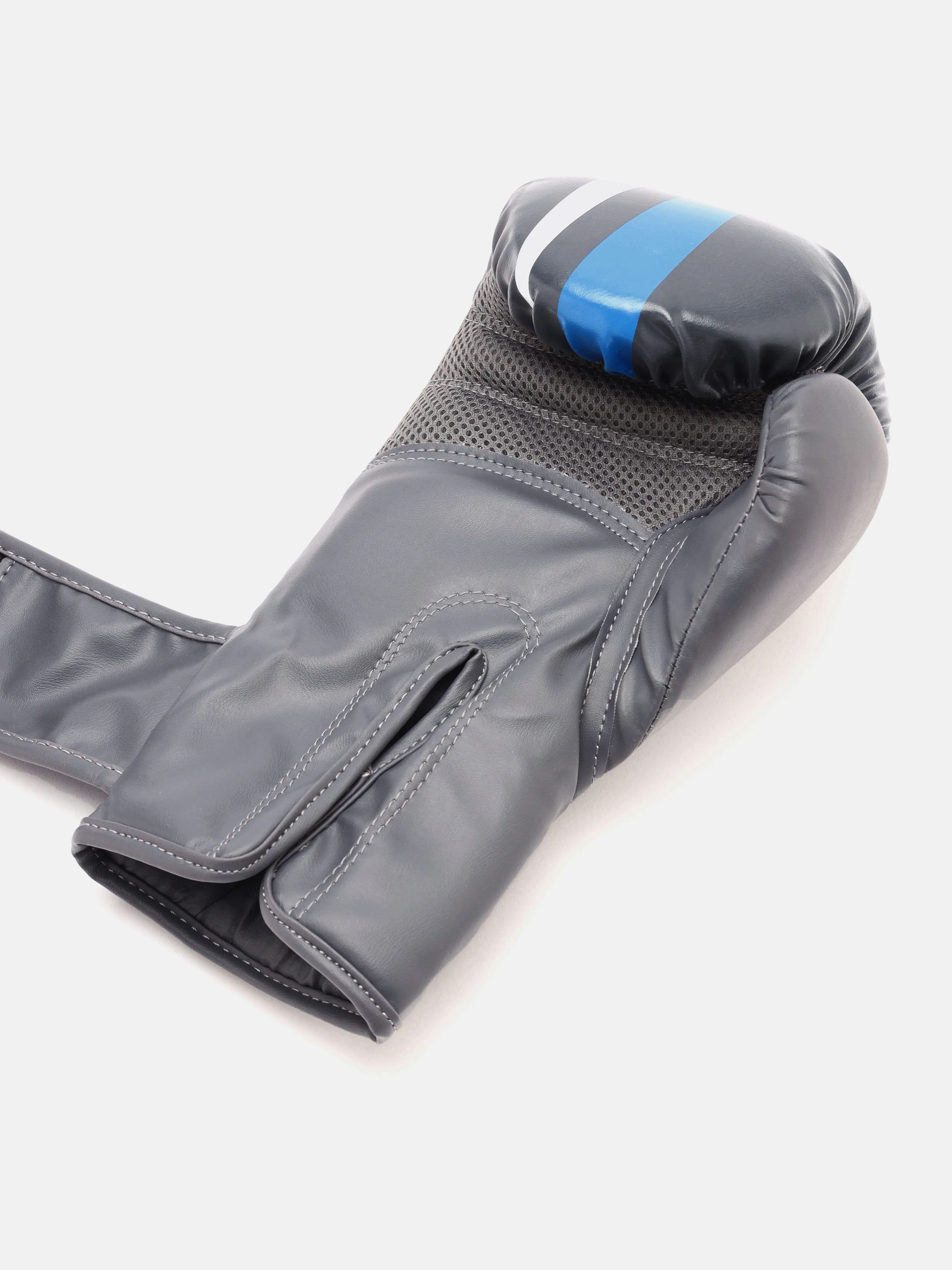 Pro Boxing Gloves with Antimicrobial Lining - Image 6
