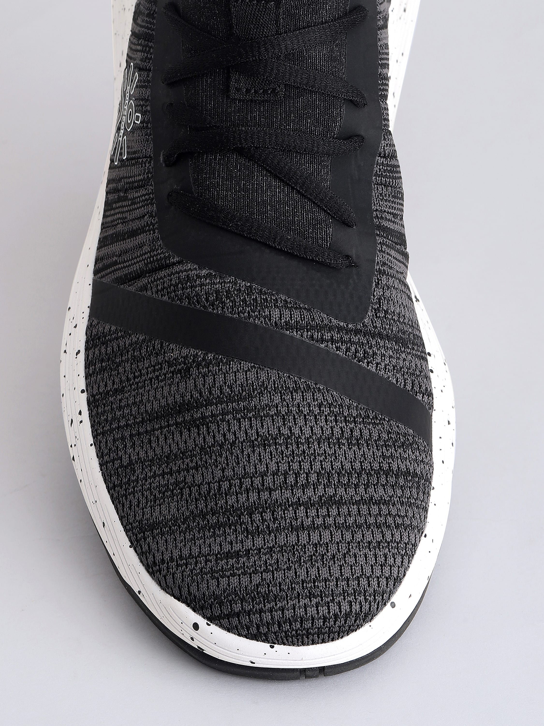 cult Pro-Train Men Training Shoes - Black/White - Image 7