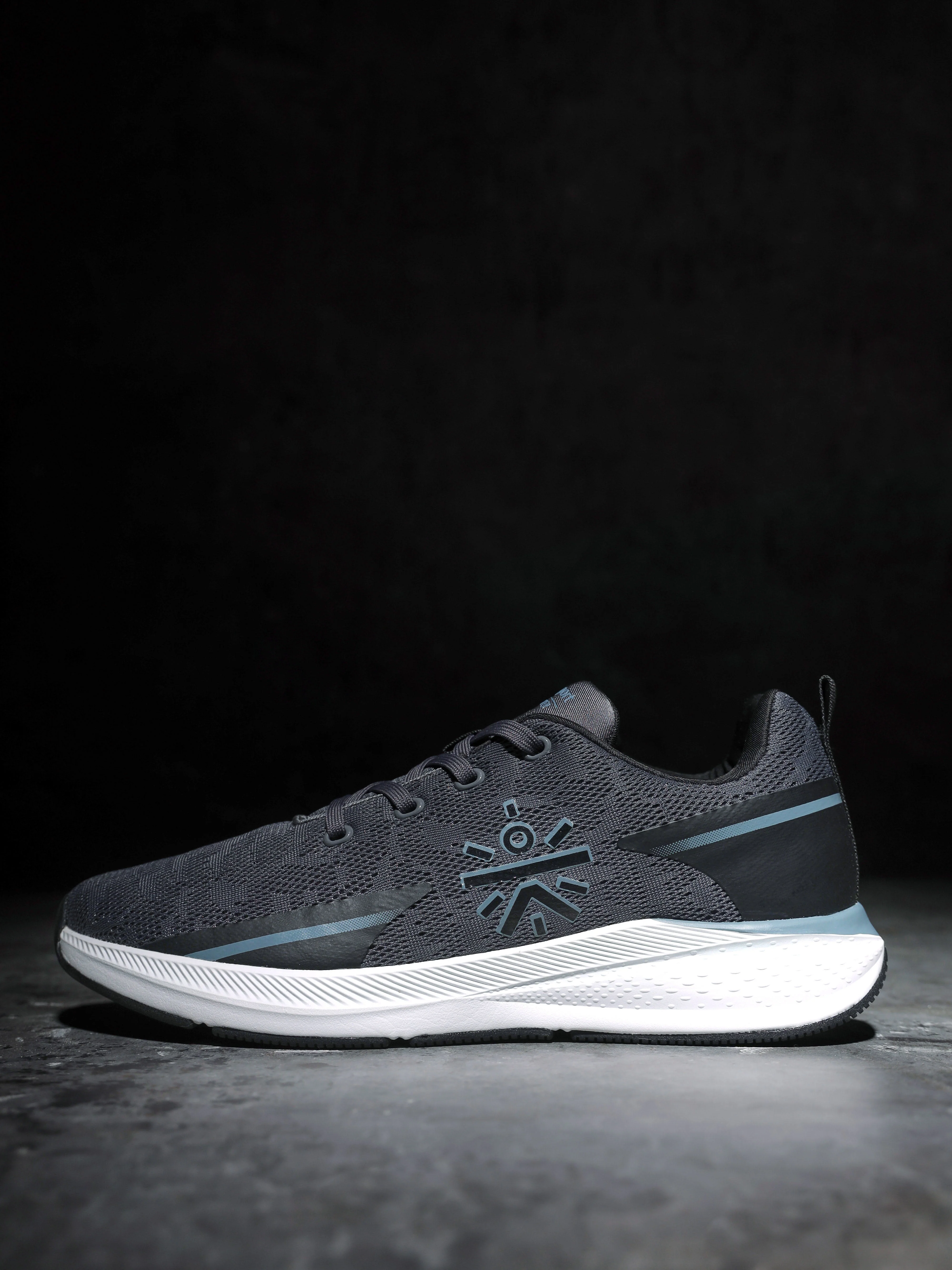 cult Windblazer Men Running Shoes - Dark Grey - Image 3