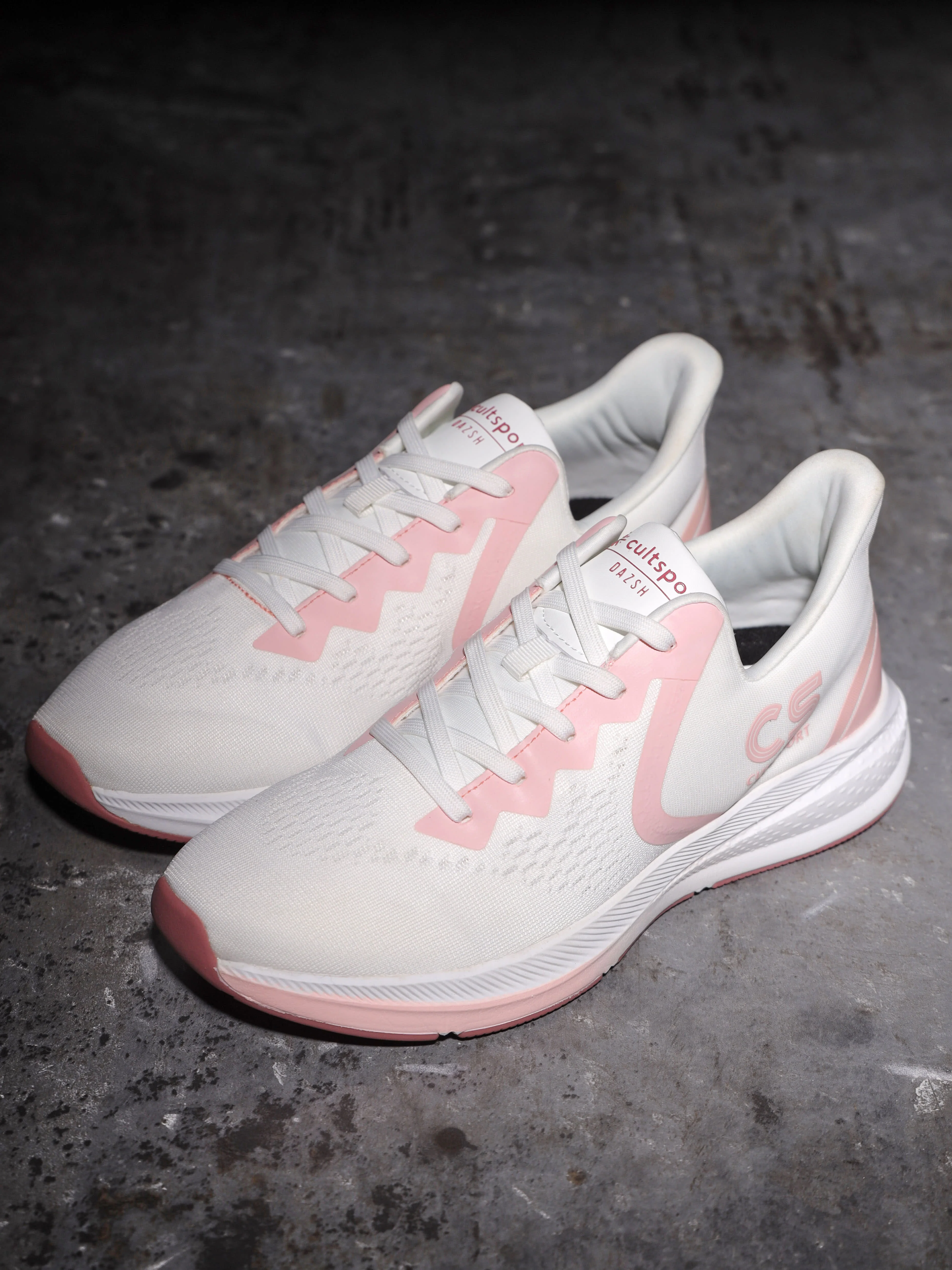 cult Dazsh Women Running Shoes - White - Image 2