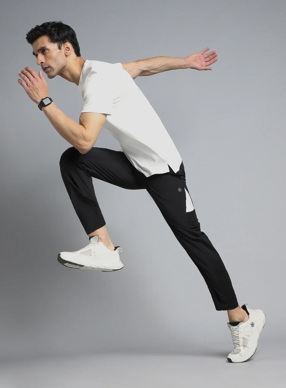 Run Booster Trackpants - Image 3