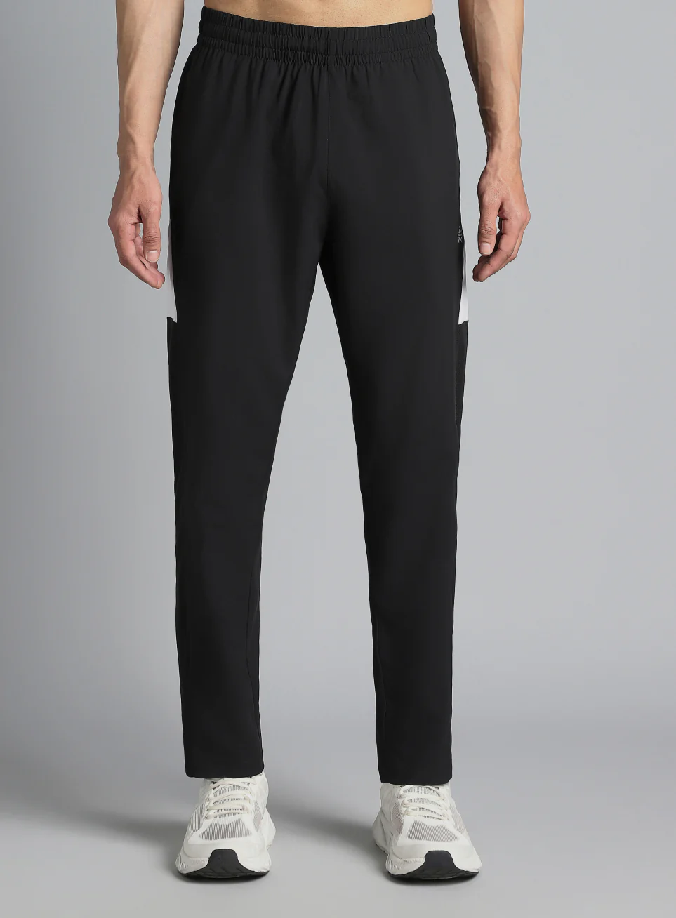 Run Booster Trackpants - Image 4