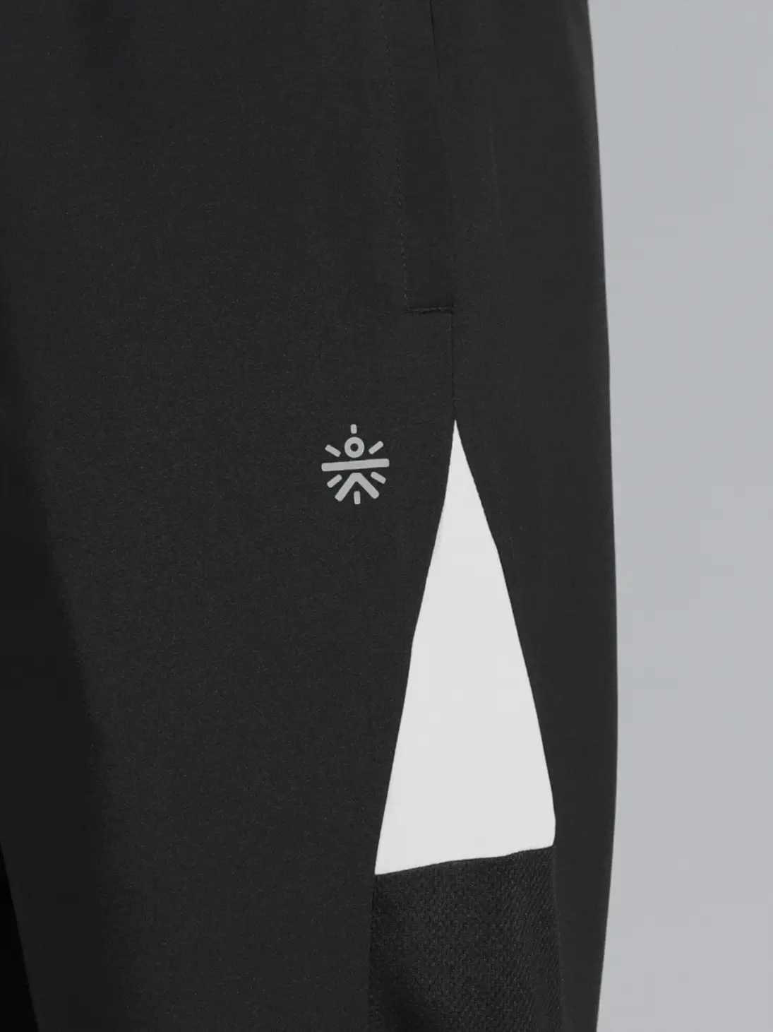 Run Booster Trackpants - Image 8